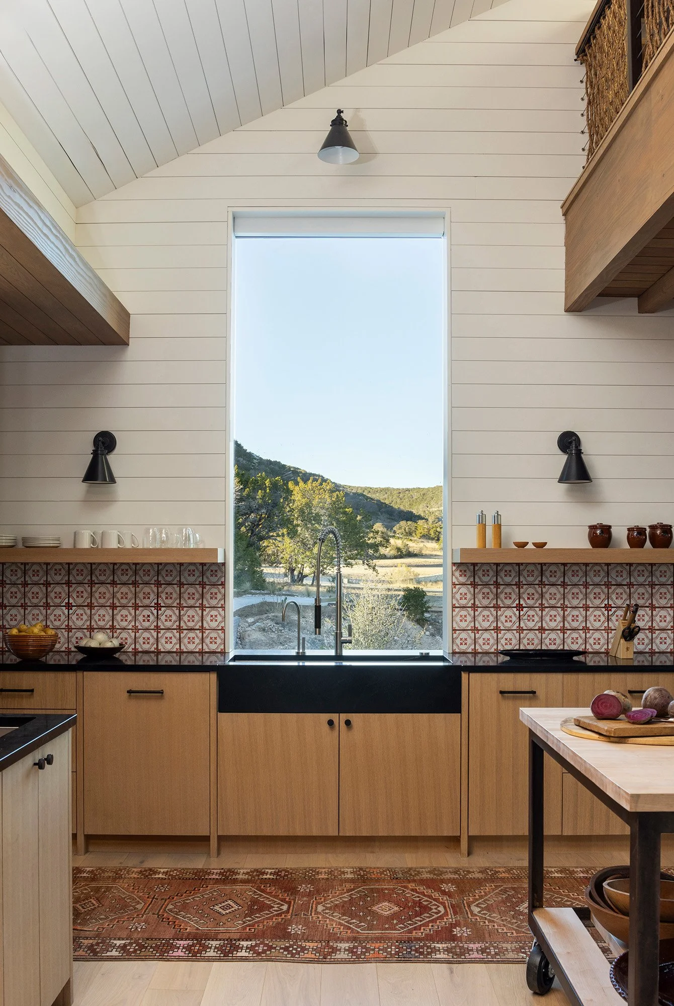 Mark-Richardson-Architects-Frio-Retreat-Leaky-Texas-Canyon-13.jpg