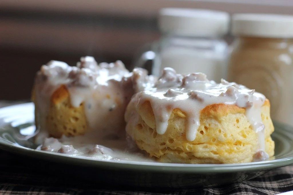 biscuit-gravy-breakfast-food-drink-fe40f1-1024.jpg
