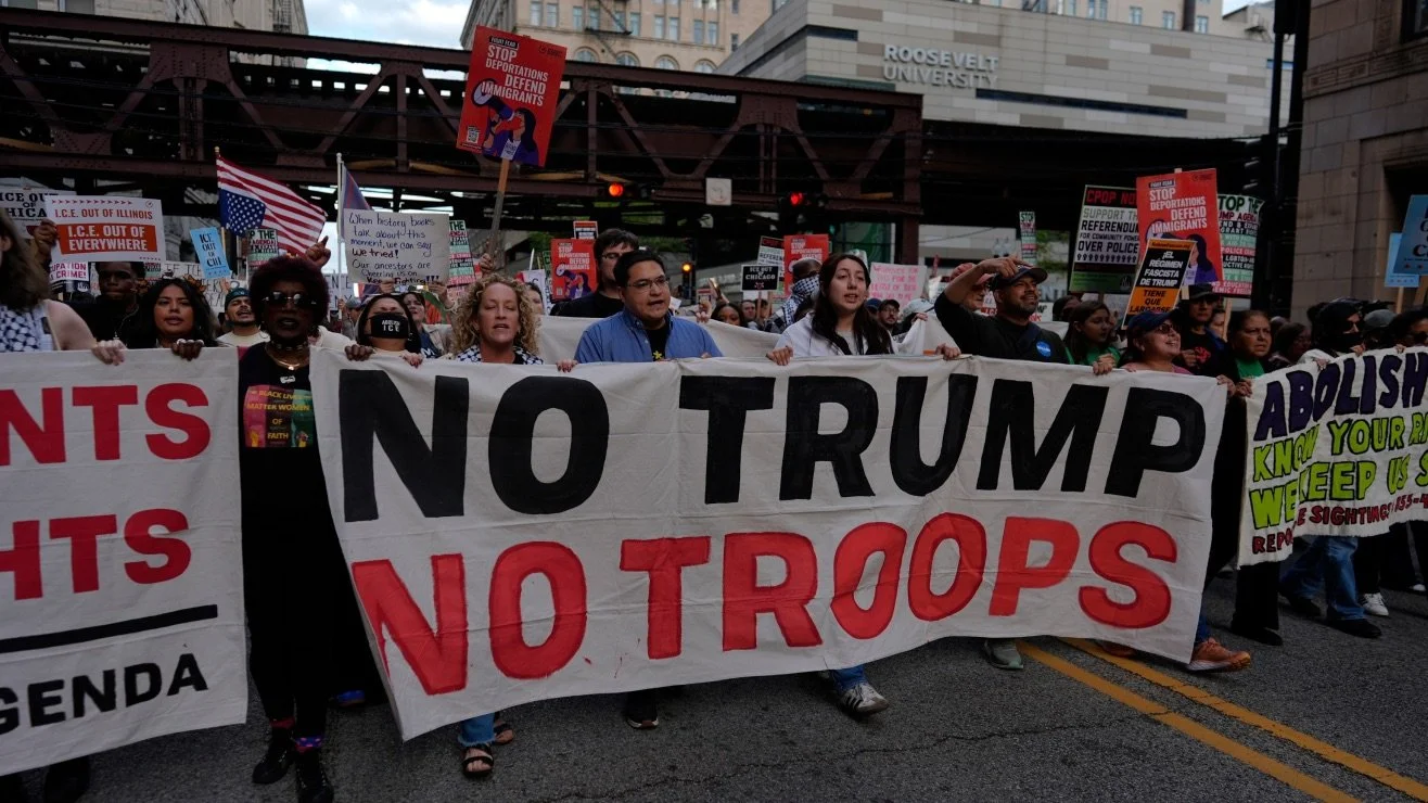 Marcha-Chicago-no-ICE-militarizacion-AP25249836097913.jpeg