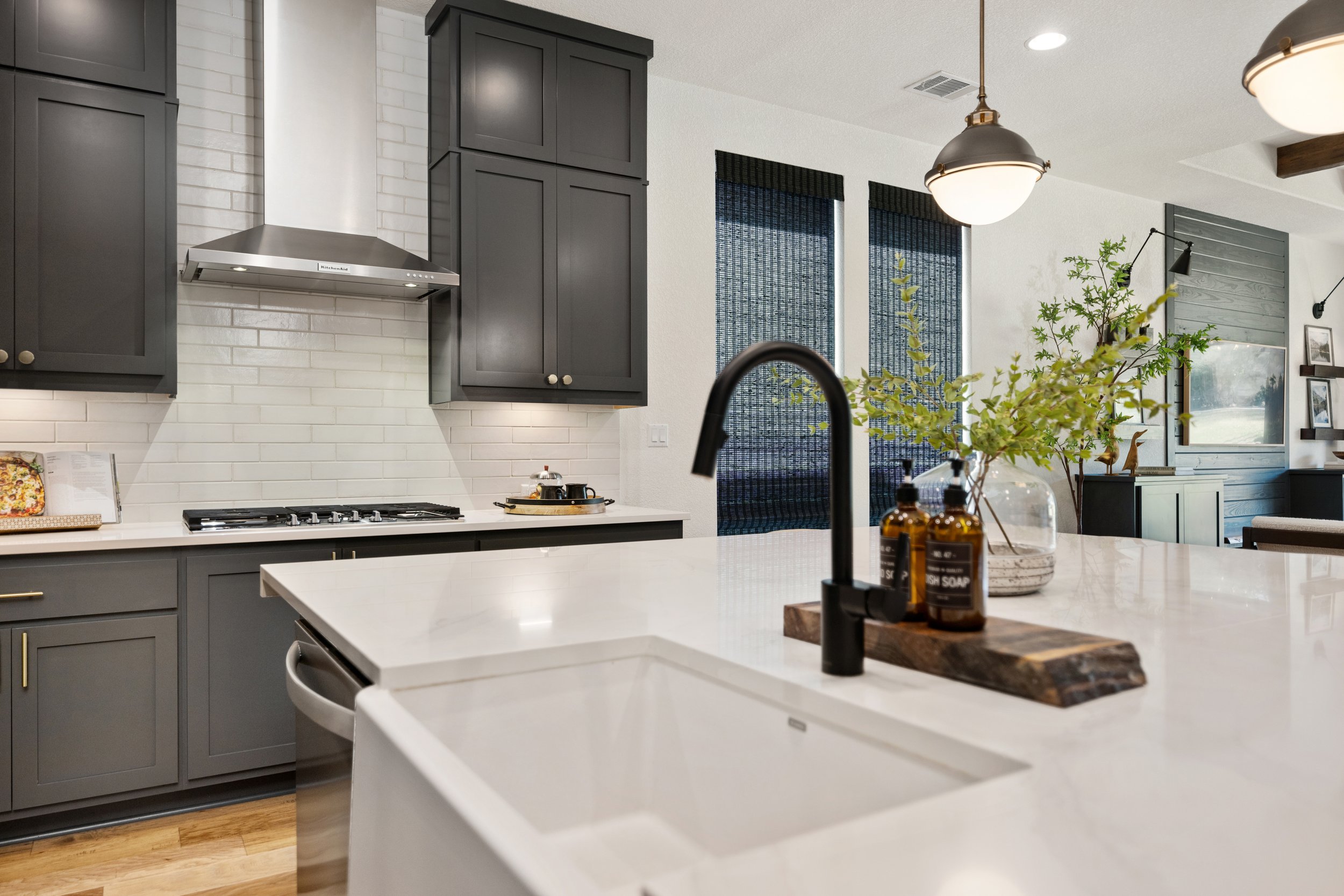 214 Gulfton Street_DSP_028.jpg