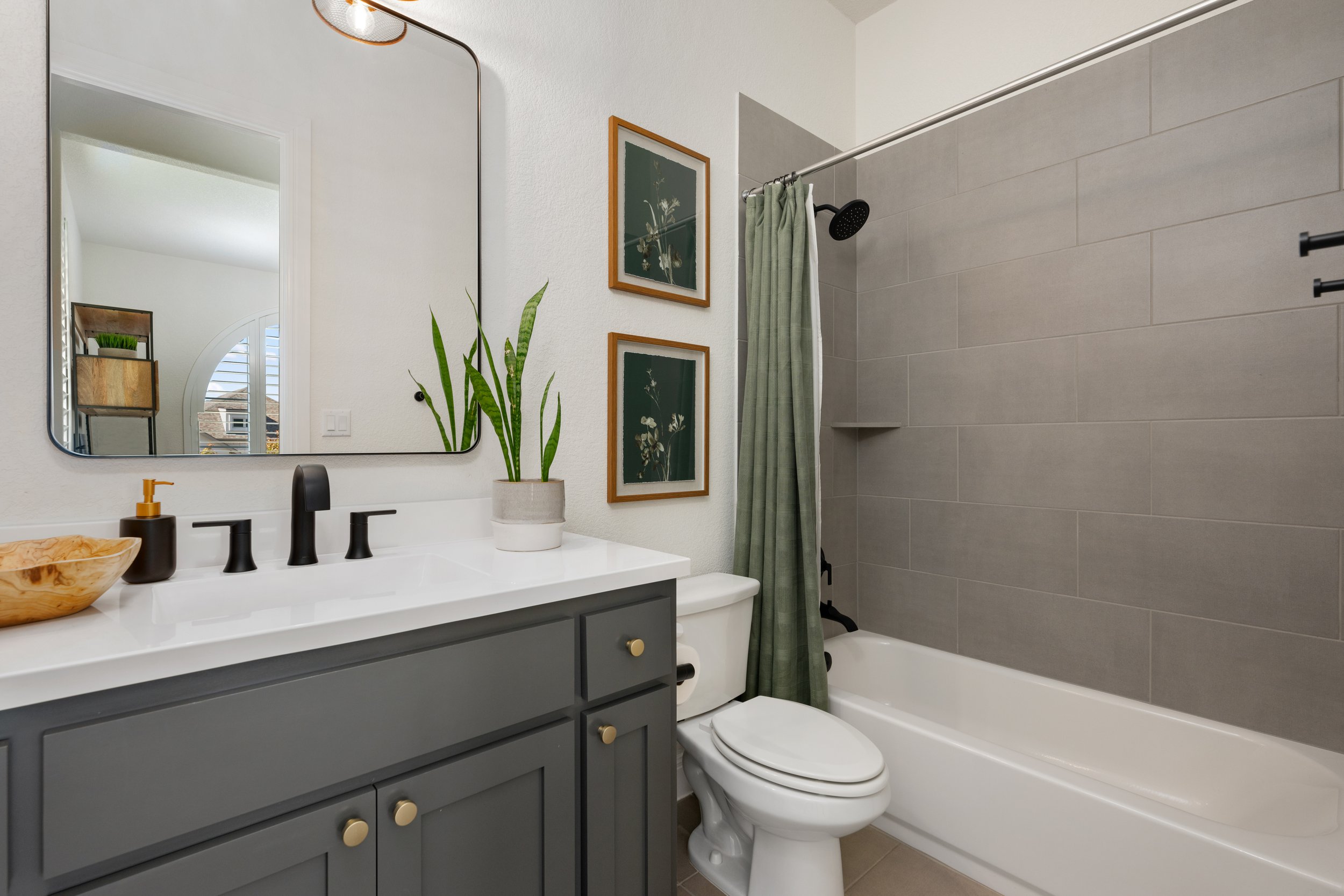 214 Gulfton Street_DSP_012.jpg