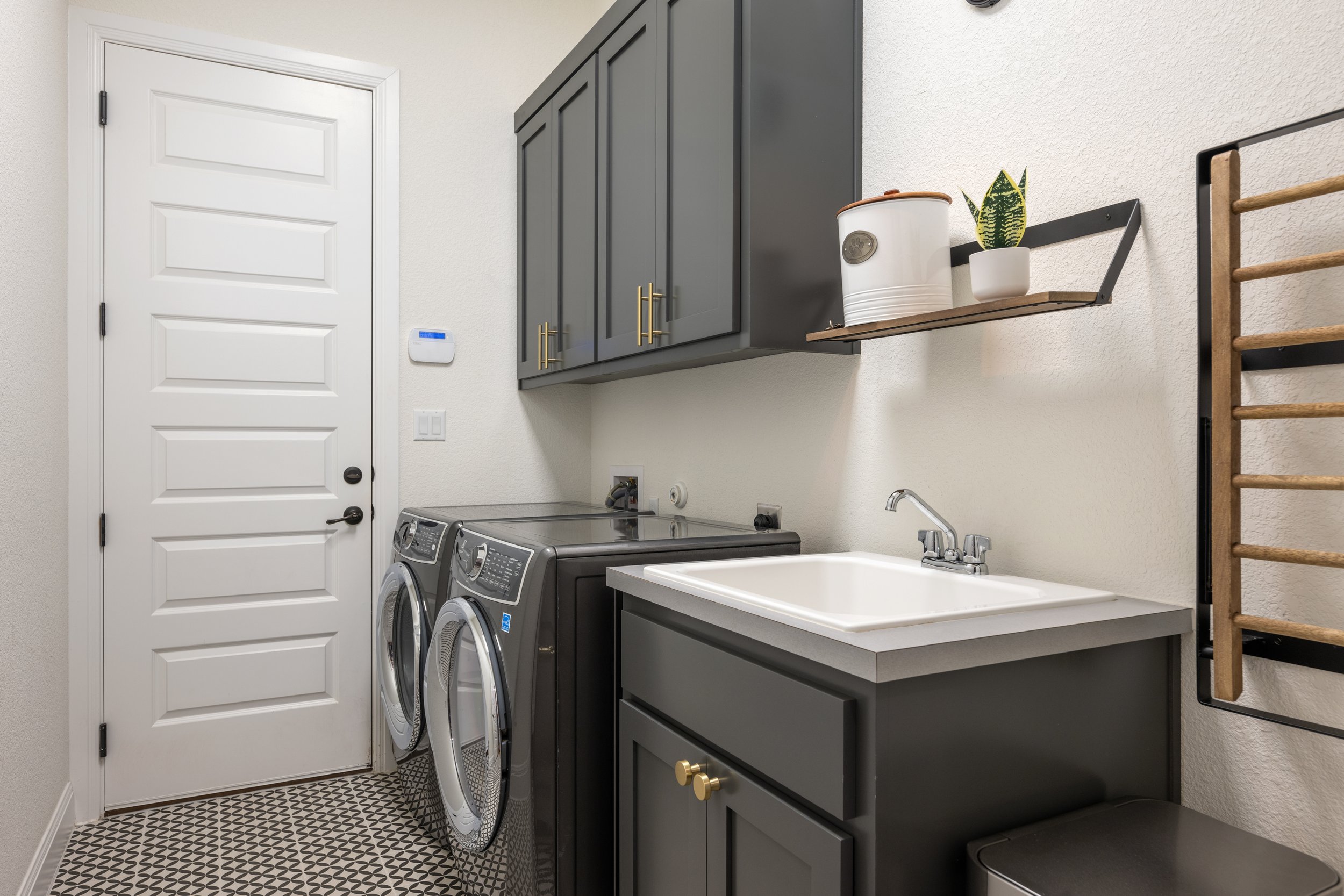 214 Gulfton Street_DSP_046.jpg