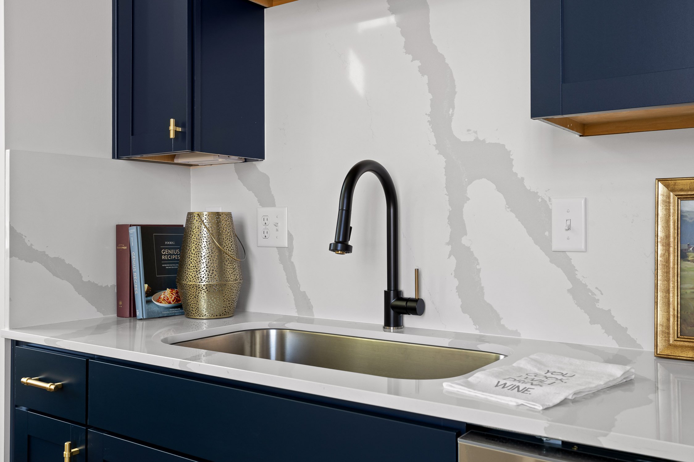 68-Studio Condo-9.jpg