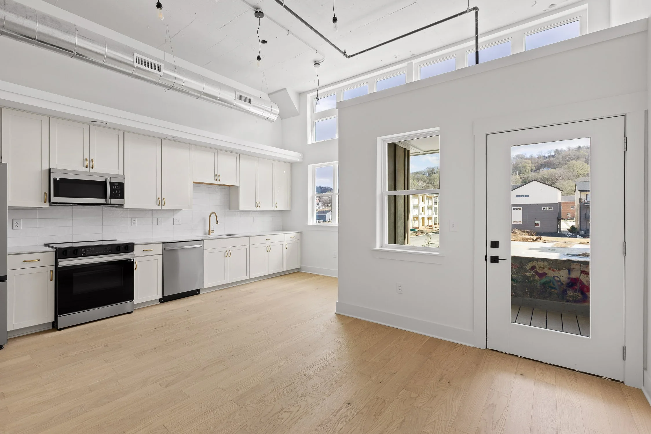 39-2 Bed Condo-5.jpg