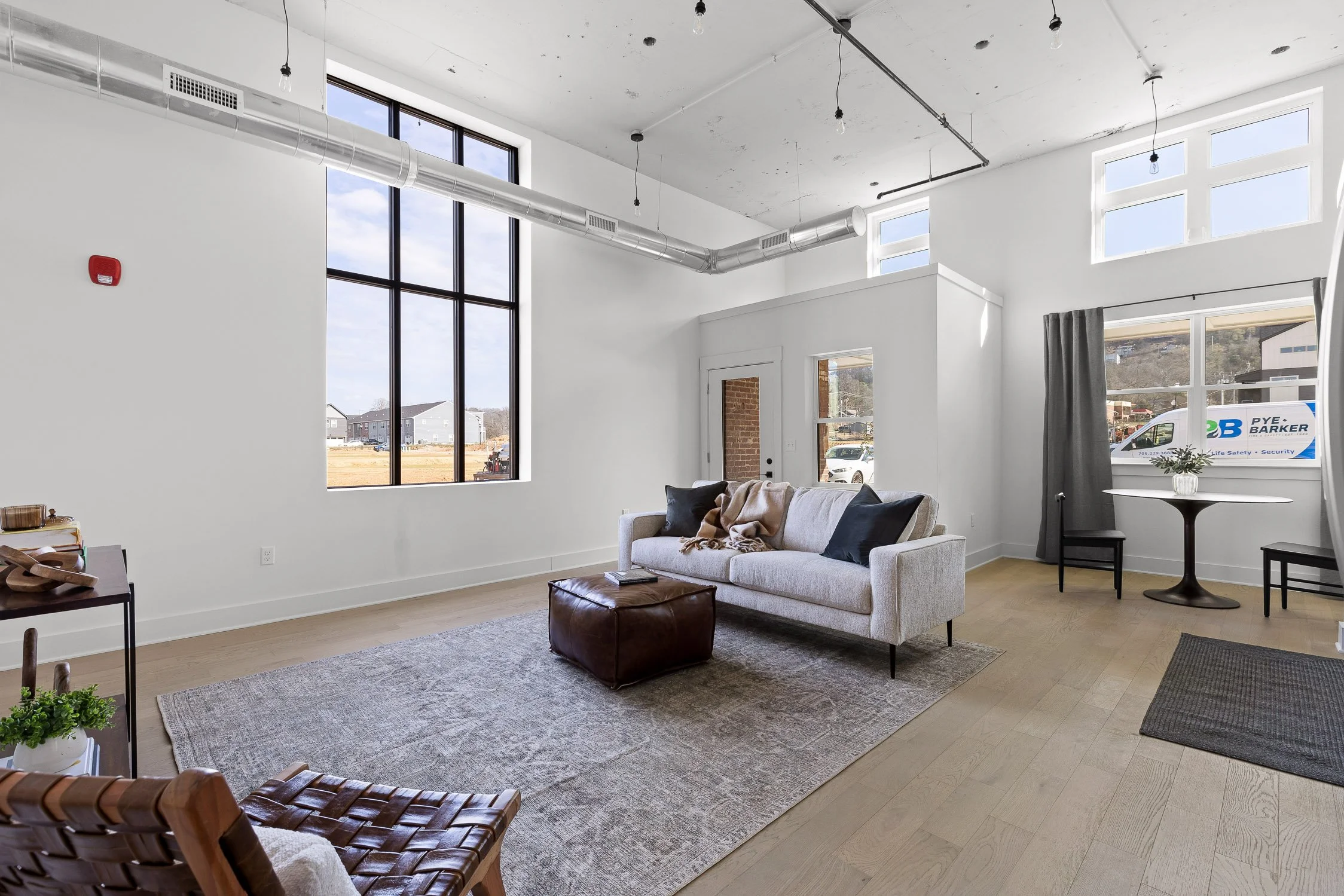 64-Studio Condo-5.jpg