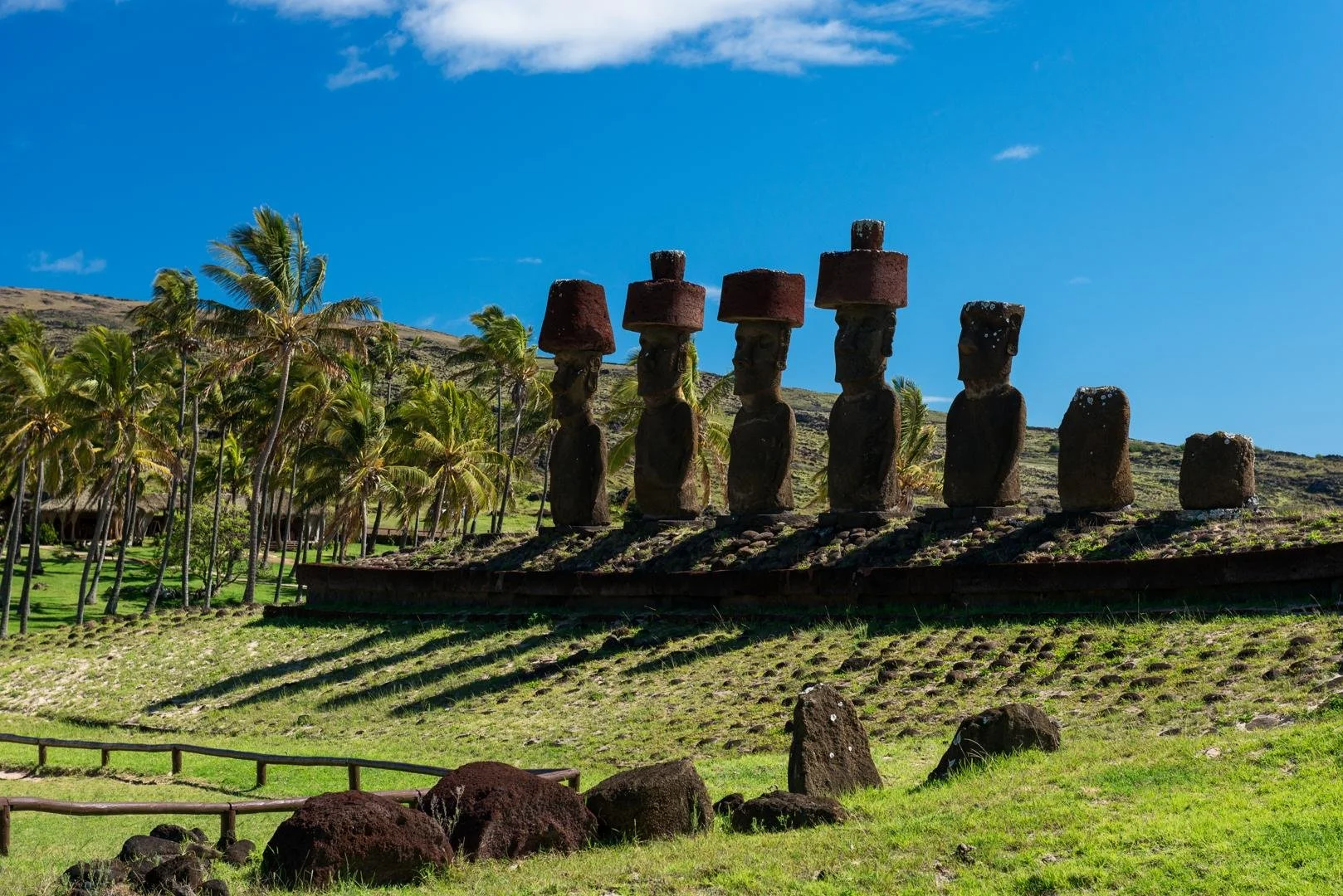 Easter island - Anakena beach 3.jpg