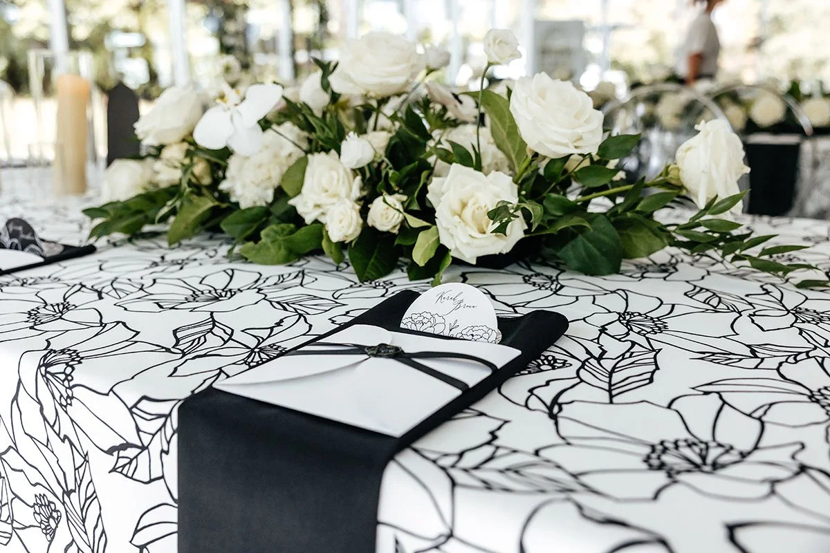 close-up-menu-white-green-centerpiece.JPG