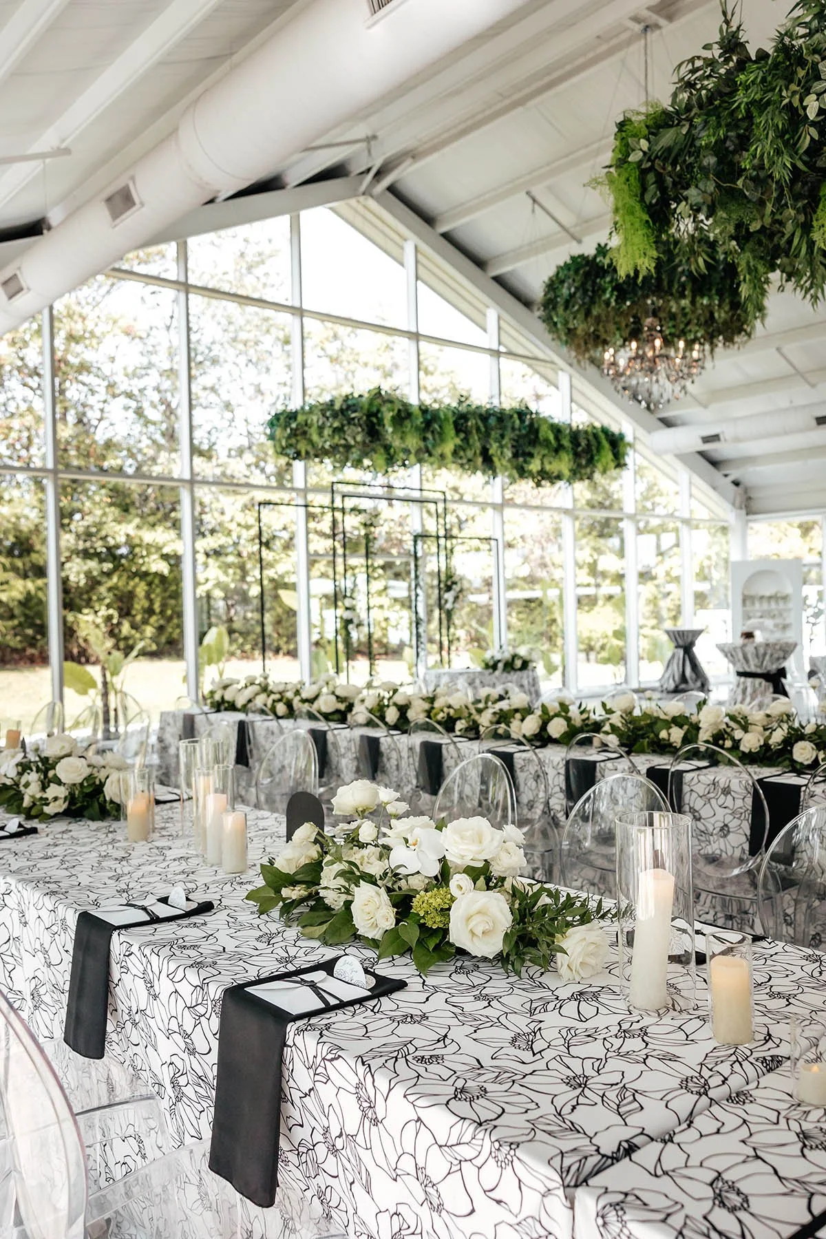 floral-meadow-centerpieces-roses-orchids-hydrangea.JPG