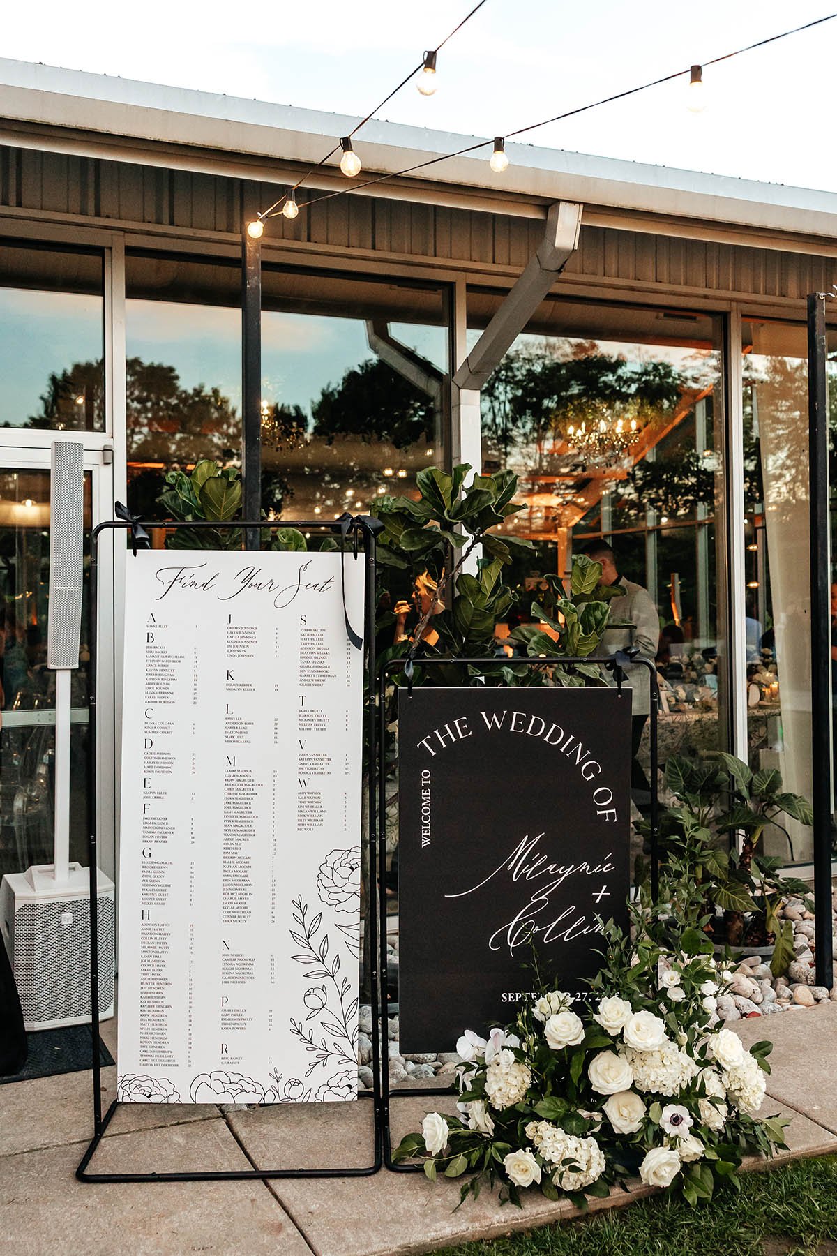 Seating-chart-florals-arrangement.JPG