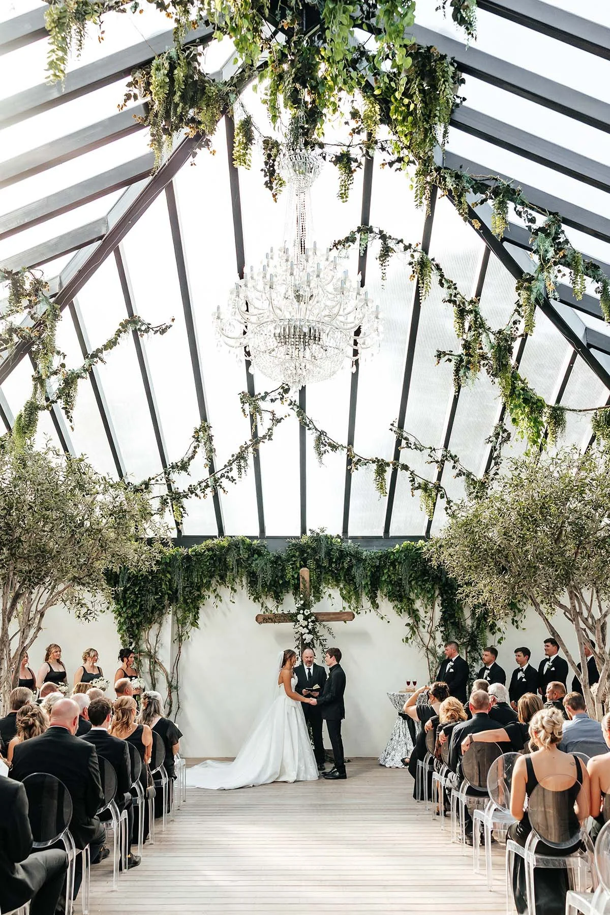 tall-zoomed-out-photo-ceremony-space.JPG