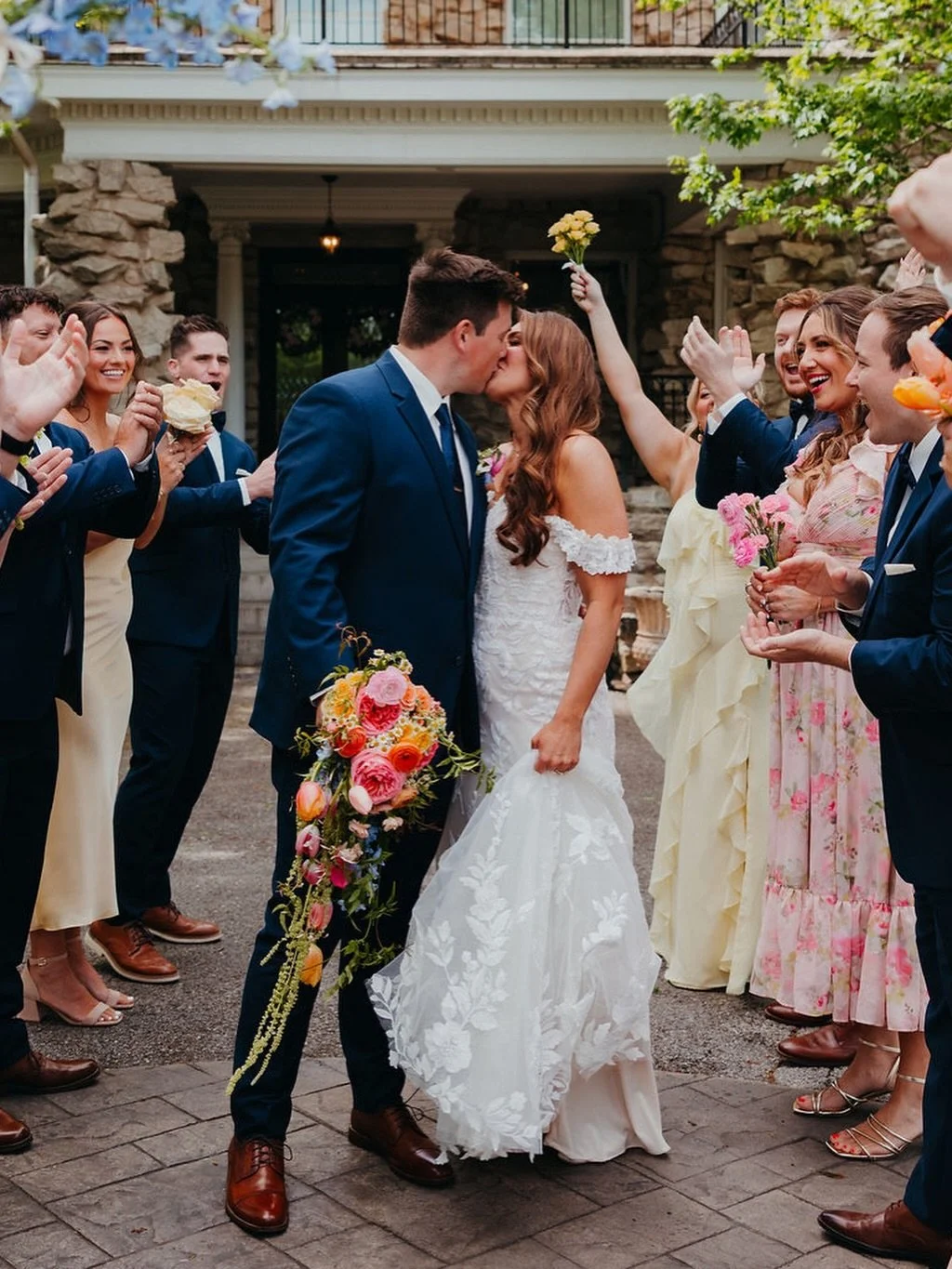 Please, a moment for the drama of this colorful cascading bouquet, and this absolutely stunning couple! 🤩

📸: @chenowethcreative 

#cascadingbouquet #colorfulbouquet #417weddings #springfieldmoweddings 

Springfield Missouri weddings, Haseltine Est