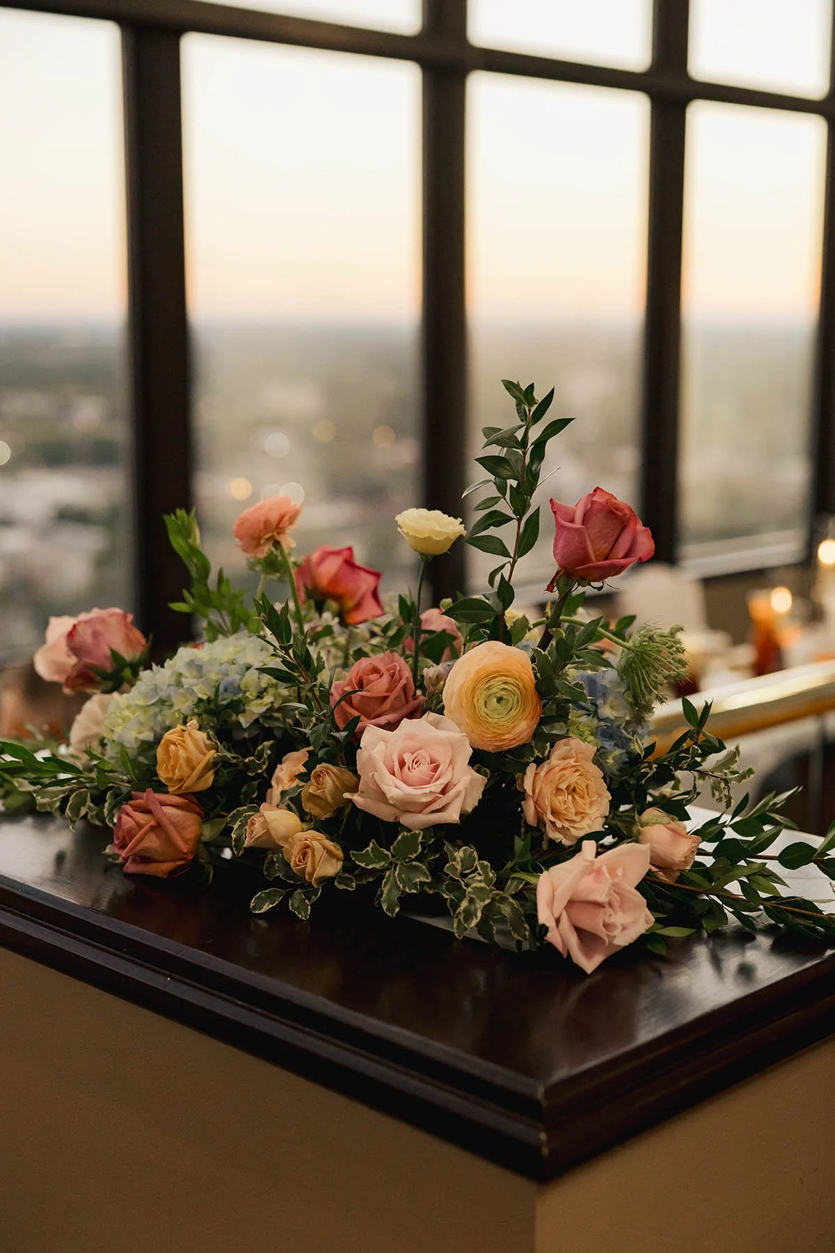 floral-atop-staircase-tower-club-springfield-mo.JPG