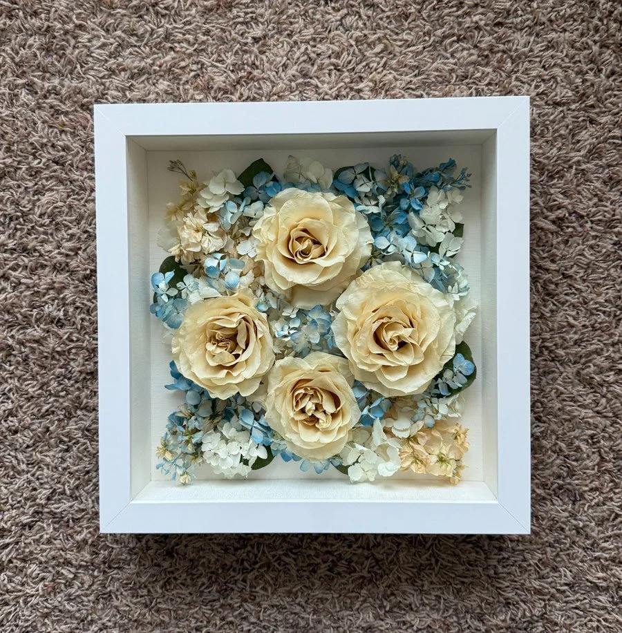 white-blue-bouquet-preservation.jpg
