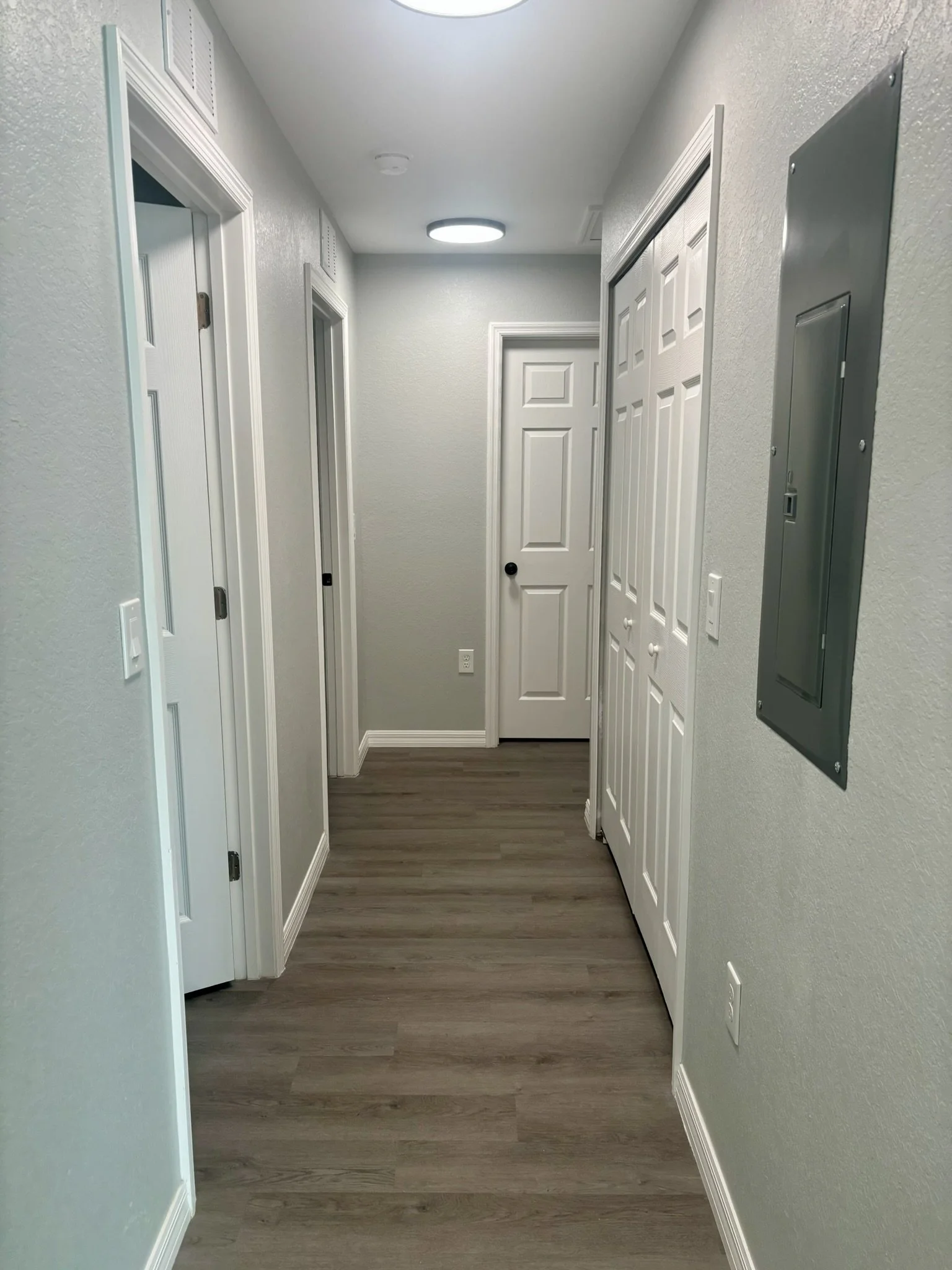 Hallway 6819 San Bruno Dr Sebring FL