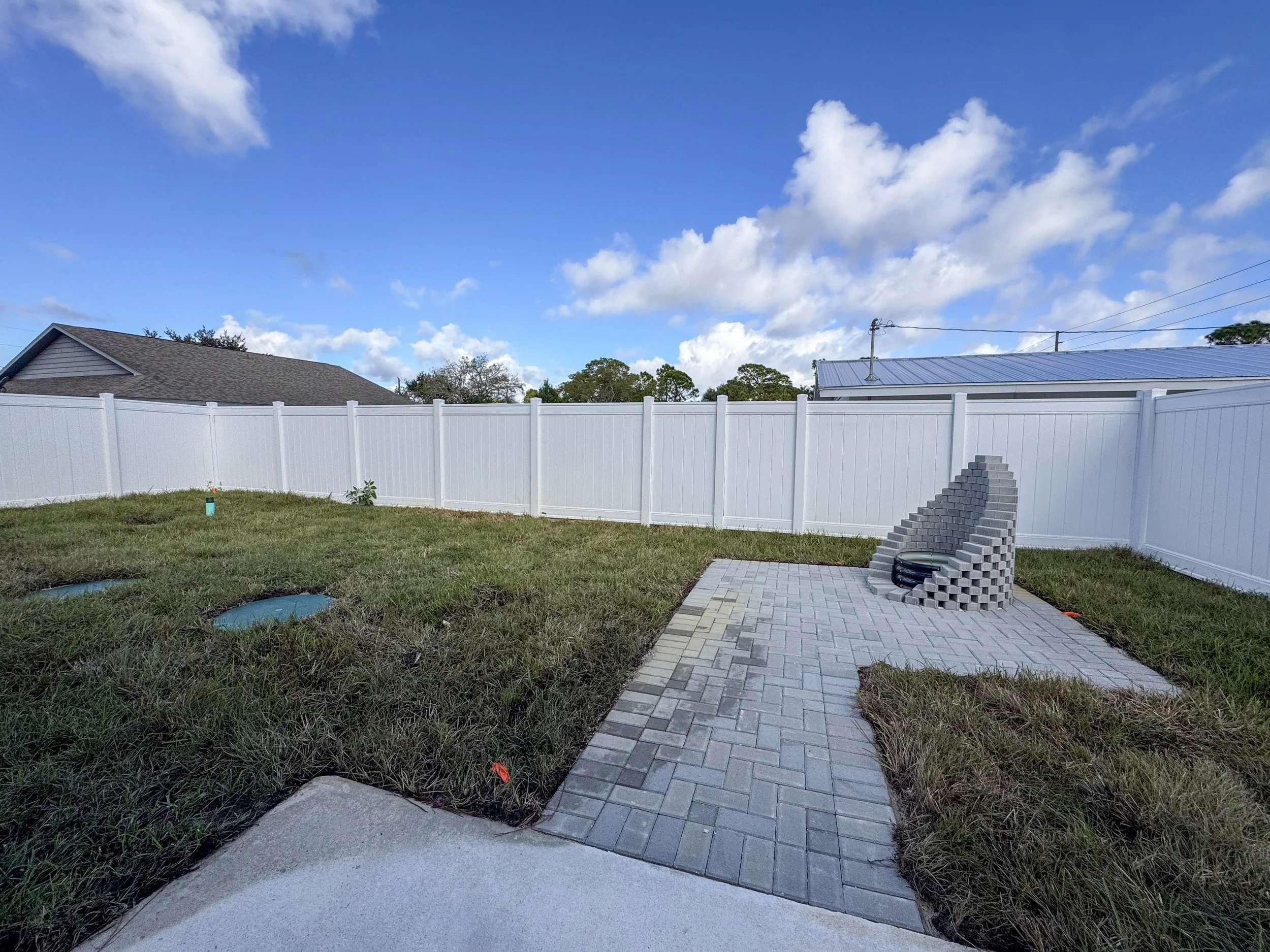 Backyard - 1802 Aloha Terrace, Sebring FL