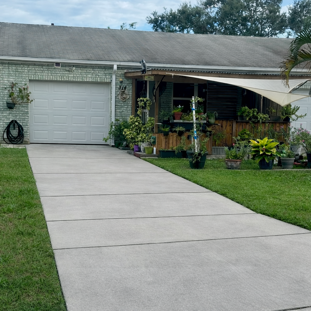 Rental home at 314 Northeast Blbd, St. Petersburg FL.png