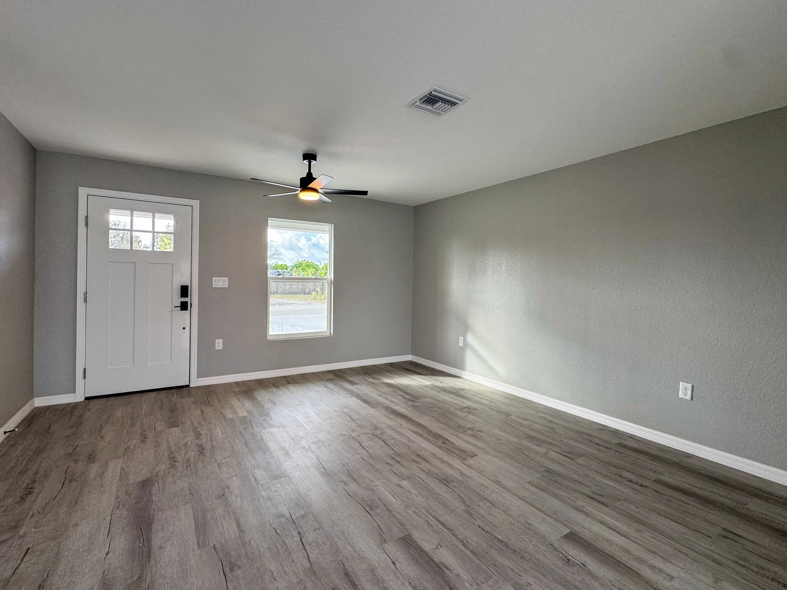 Living Room - 1800 Aloha Terrace, Sebring FL