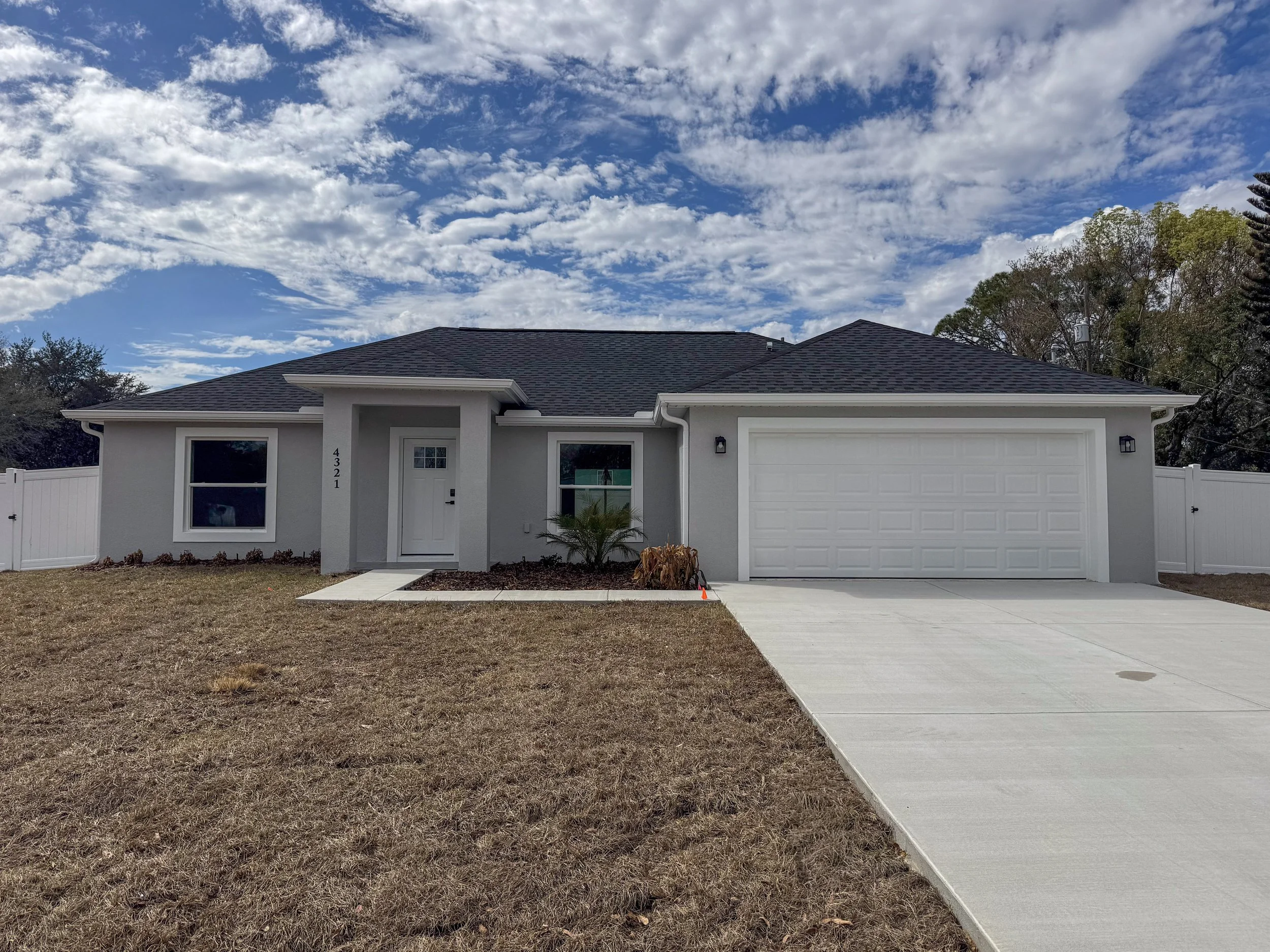 3 Bedroom 2 Bathroom Pet Friendly Rental Home in Sebring FL - 4321 Seawood Ave