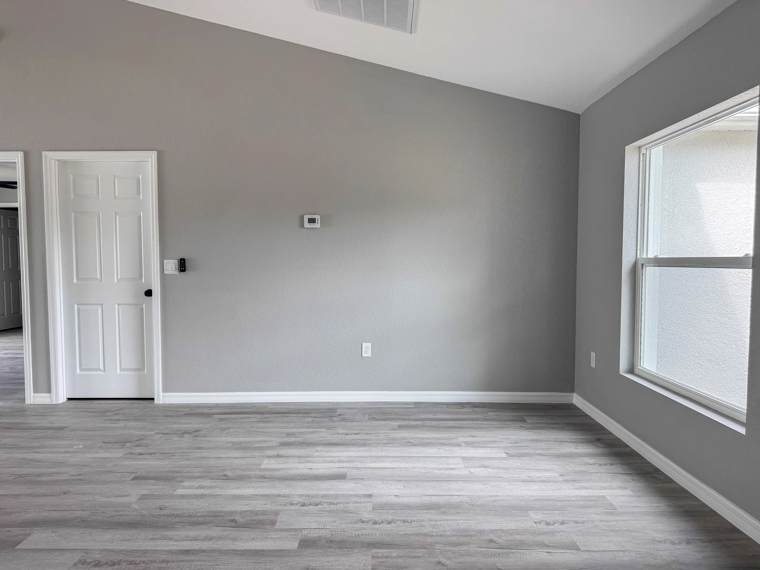 Living Room - Pet Friendly Rental Home in Sebring FL - 4321 Seawood Ave