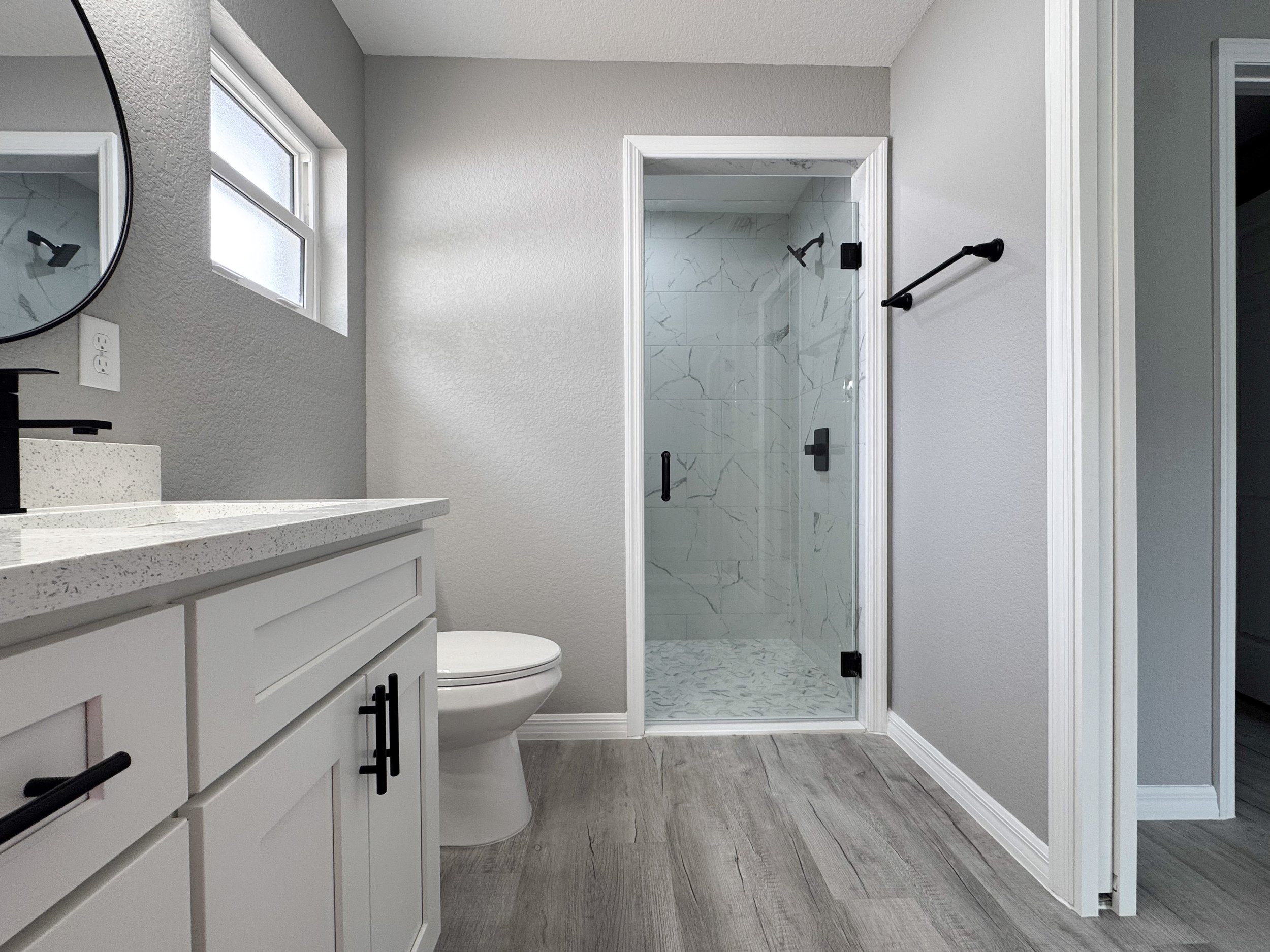 Primary Bathroom - Pet Friendly Rental Home in Sebring FL - 4321 Seawood Ave