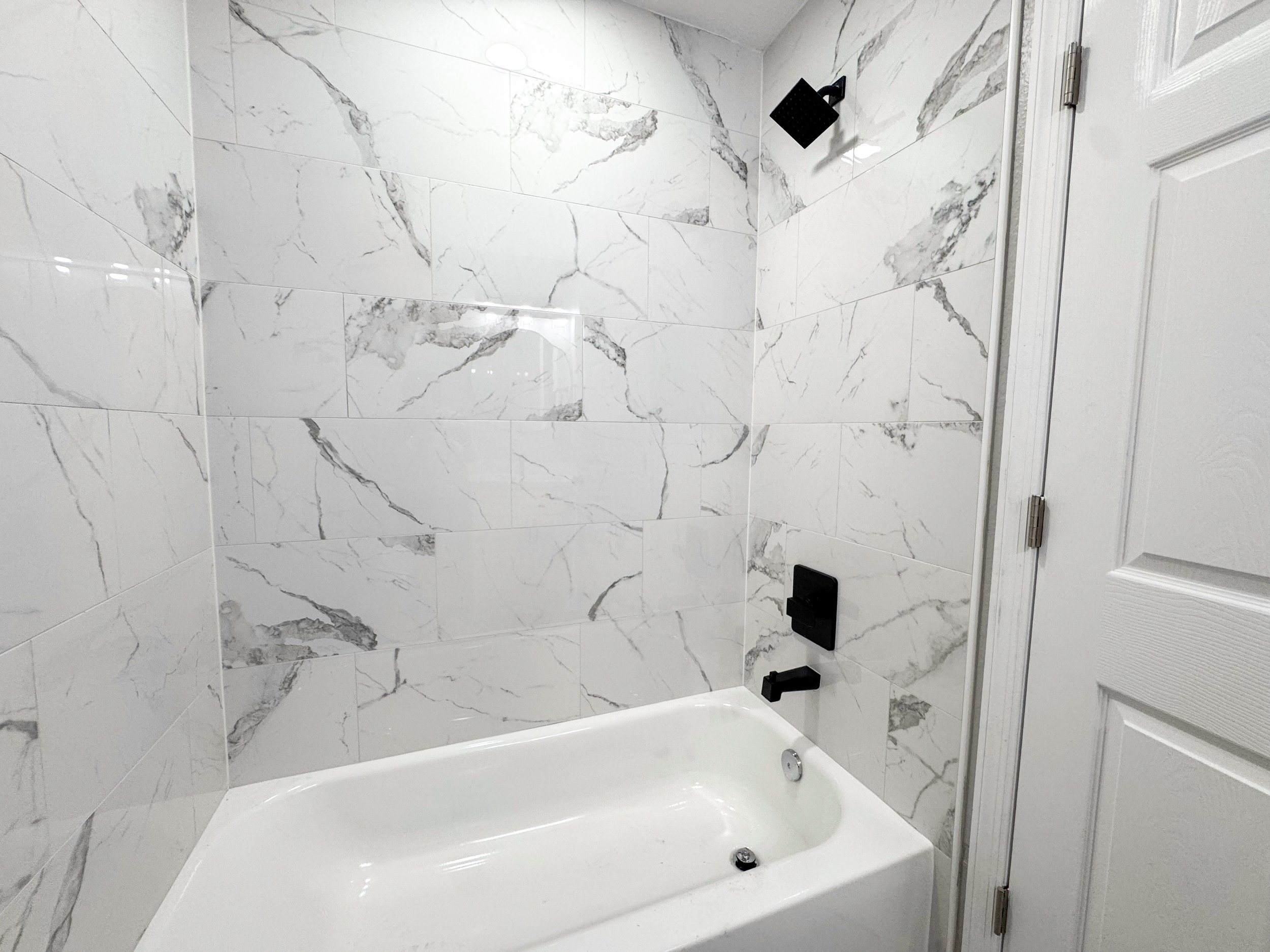 Primary Bathroom - 1802 Aloha Terrace, Sebring FL