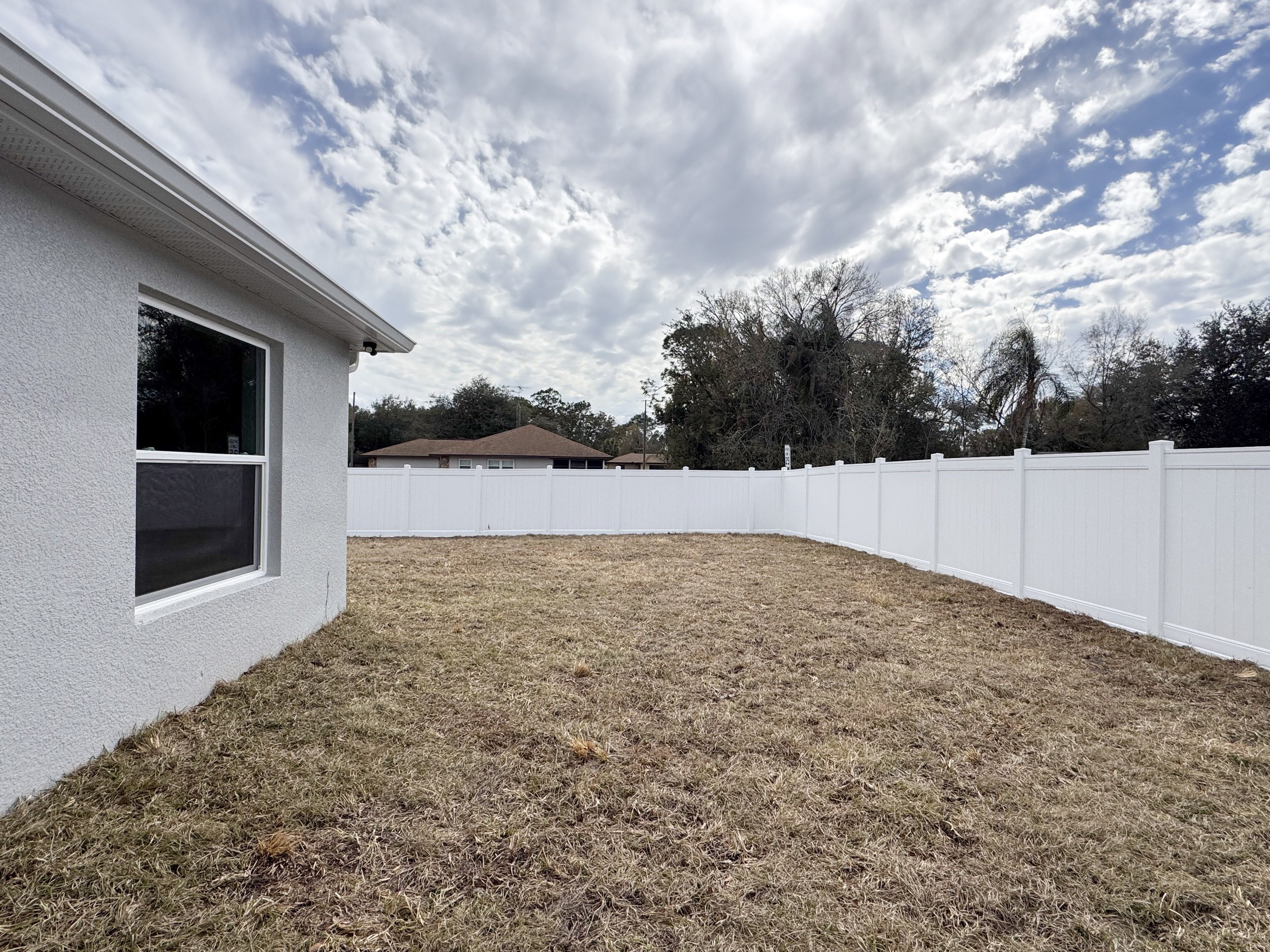 Backyard - Pet Friendly Rental Home in Sebring FL - 4321 Seawood Ave