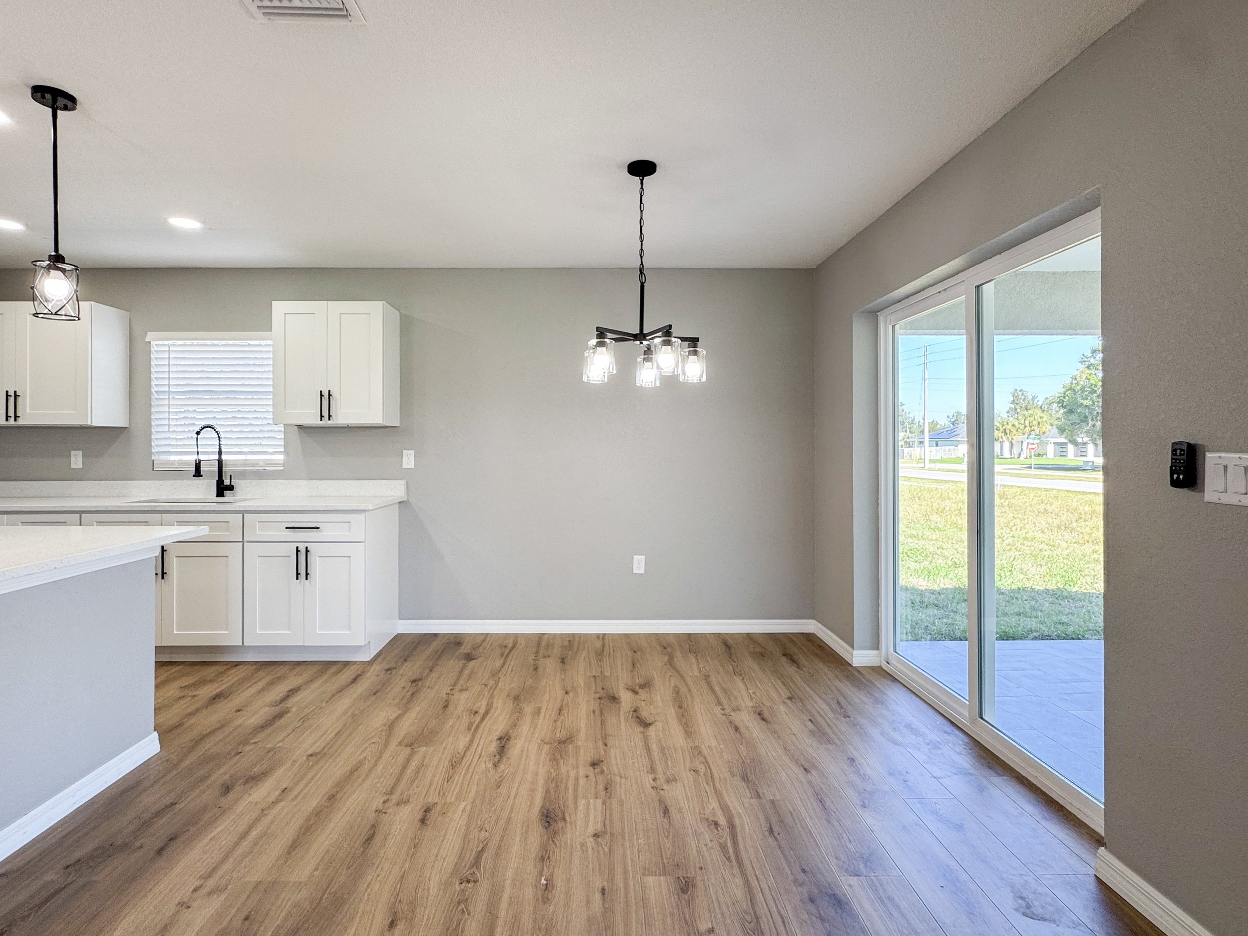 Dining 6201 Red Cedar Rd Sebring FL