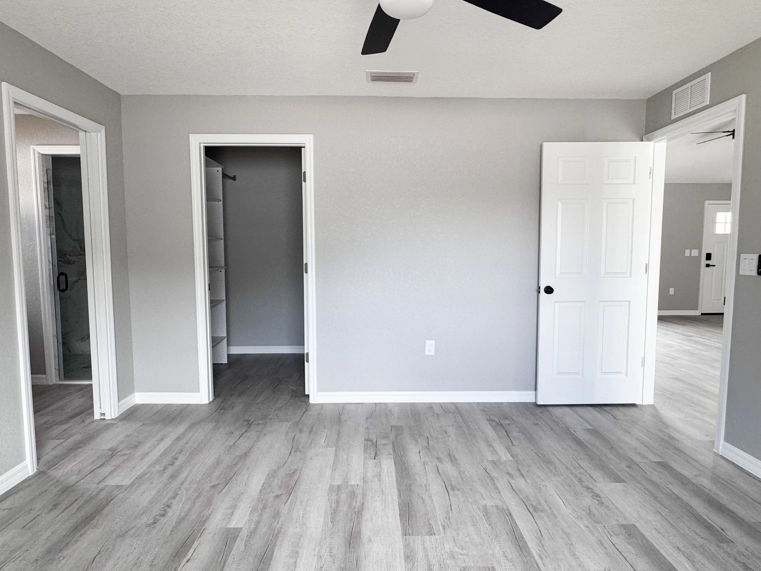 Primary Bedroom - Pet Friendly Rental Home in Sebring FL - 4321 Seawood Ave