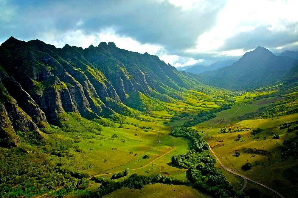 birds-eye view of the scenic Kualoa valley