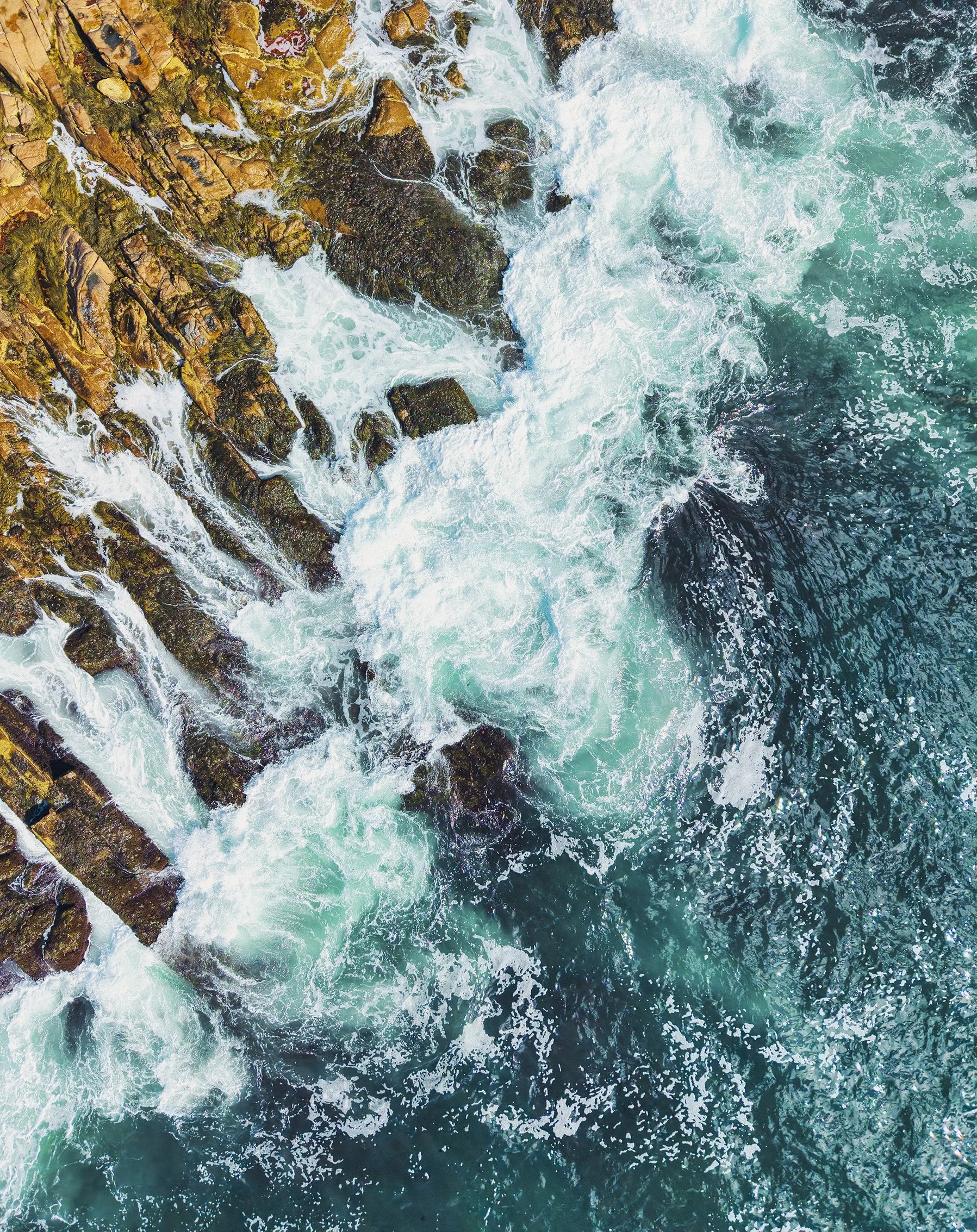 Mini 5 Waves and Rocks V.jpg