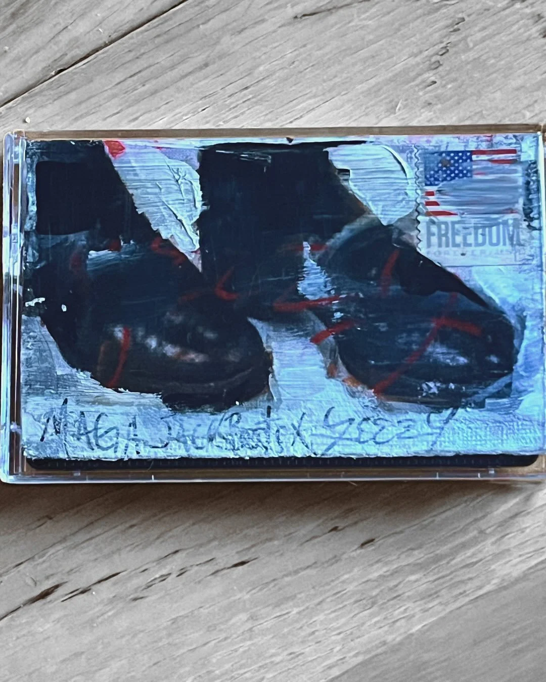 ๐ผ A handmade mixed media insert accompanies this mixtape from @letobielive. Obie was arrested and sentenced to death as a teenage and has spent nearly a quarter of a century in solitary confinement on Texas Death Row. He’s a practicing Buddhis