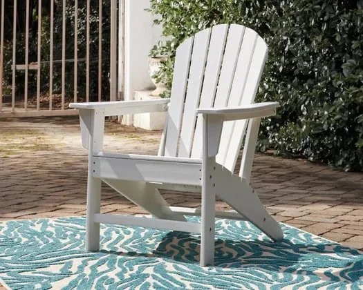 White Adirondack chair