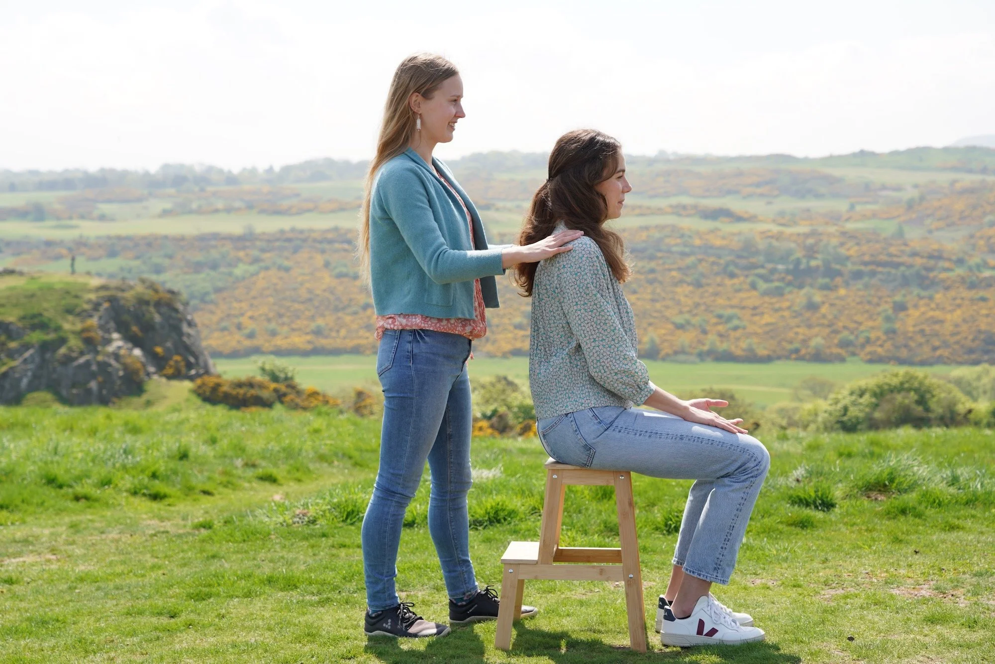 Classical Alexander Technique session is 1:1, hands on in simple movement, learning about and changing your bodymind responses to stimuli