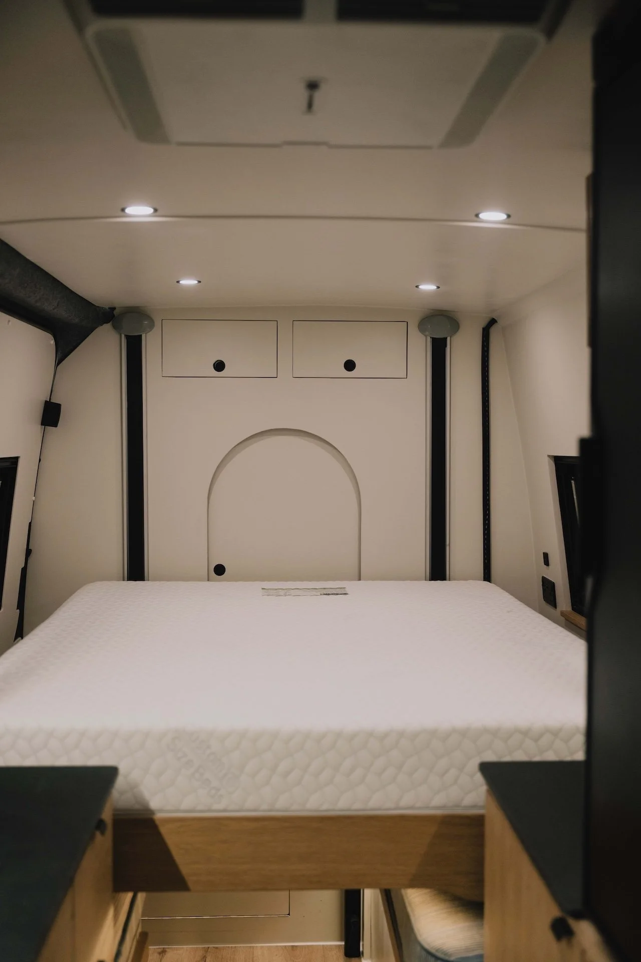 Lippert bed system.jpg