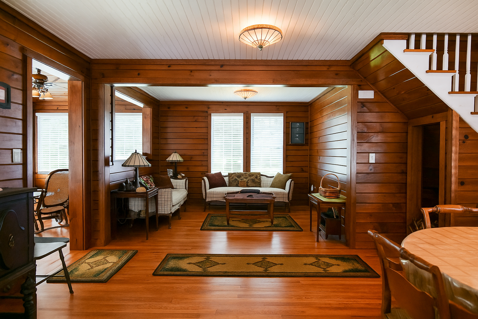 20250924_2358_Cozy Wooden Interior_remix_01k5zg7g1ve3wa36bbyxkqjey1.png