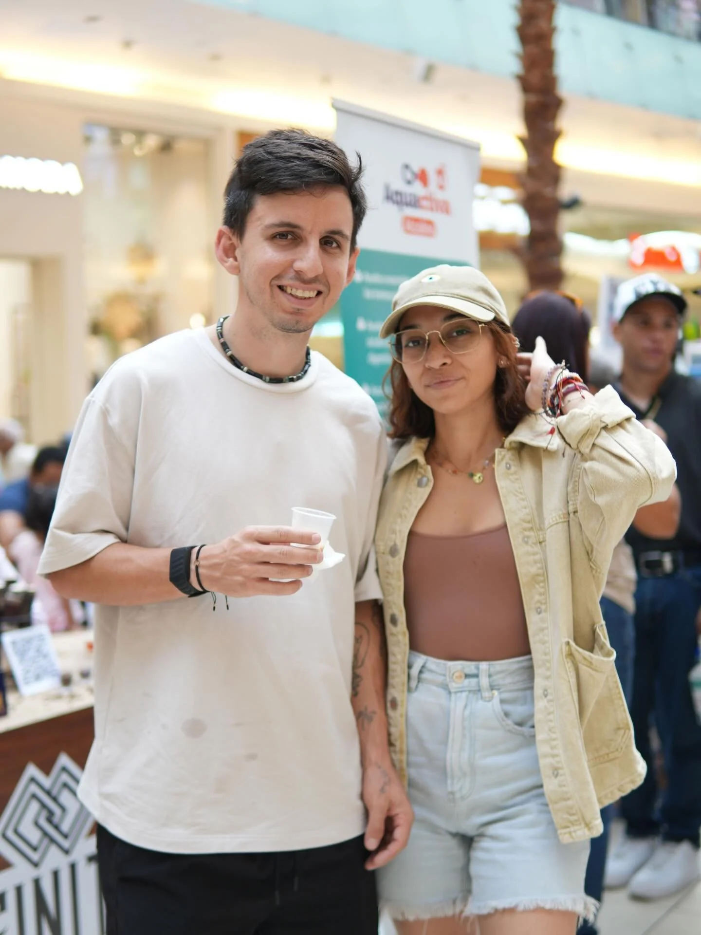 #TBT de lo que fue Coffeest 2025 ☕✨
Un festival lleno de caf&eacute;, m&uacute;sica, cultura y momentos que todav&iacute;a se sienten.

Entre risas, aromas y buena vibra, vivimos una experiencia que nos marc&oacute; a todos.

Si estuviste, sabes&hell