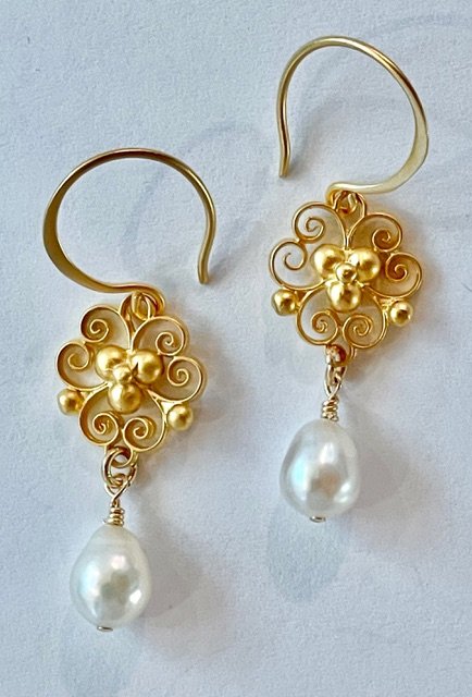 Baroque Filigree Pearls