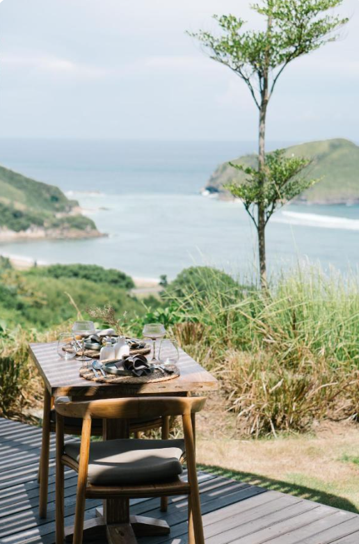somewhere lombok - table .png