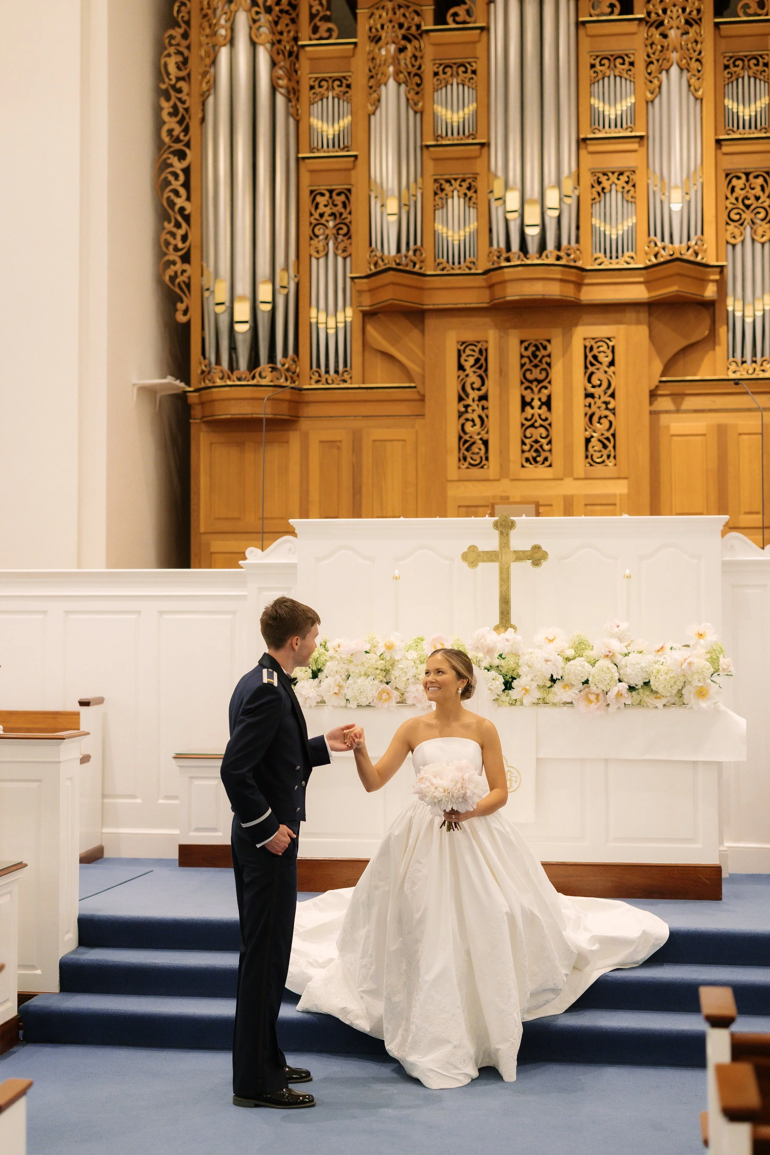 Winston-Salem-Wedding-Photographer_Intimate-Graylyn-Estate-Wedding_Kendall-and-Wills_Winston-Salem-NC-149.jpg
