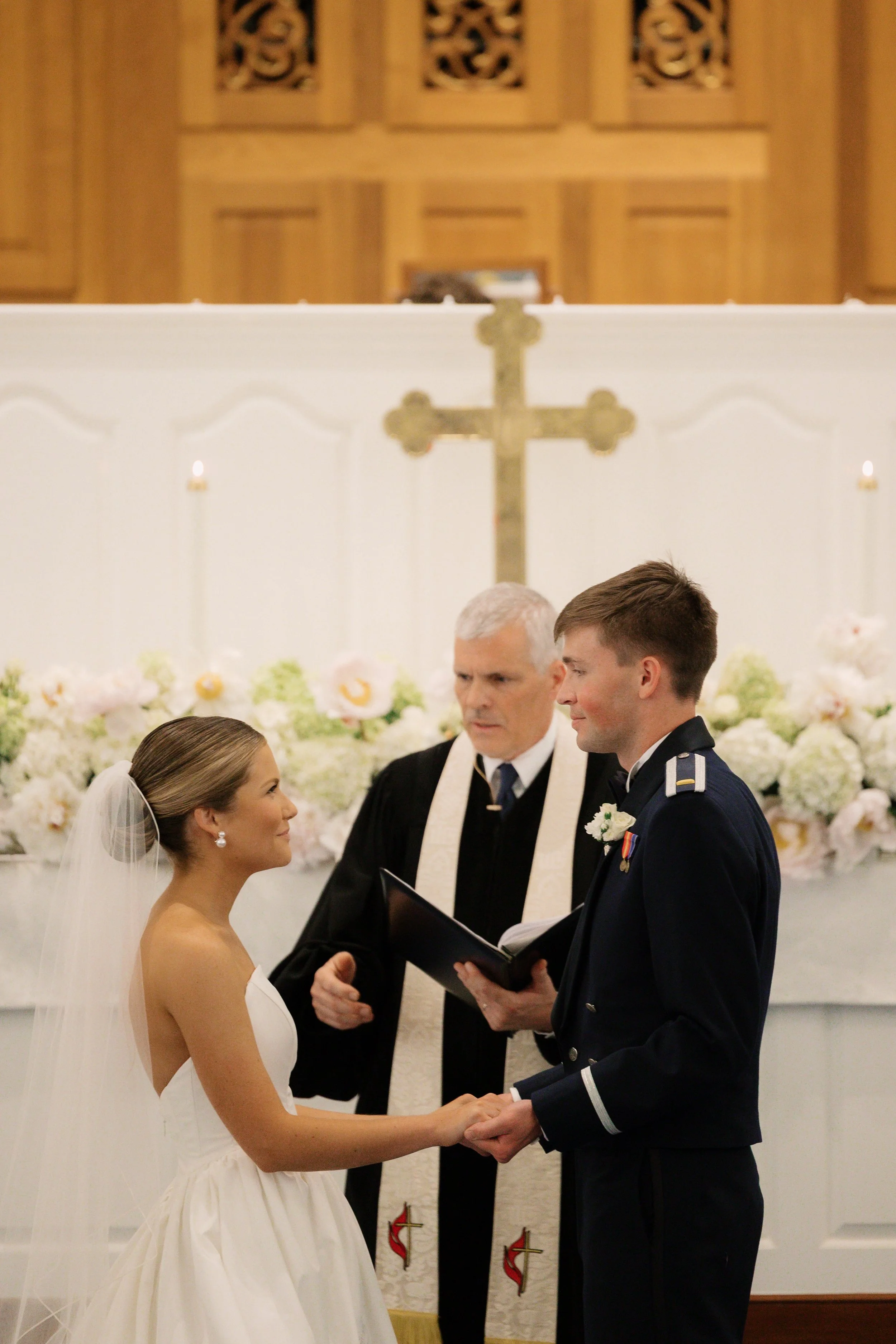 Winston-Salem-Wedding-Photographer_Intimate-Graylyn-Estate-Wedding_Kendall-and-Wills_Winston-Salem-NC-96.jpg