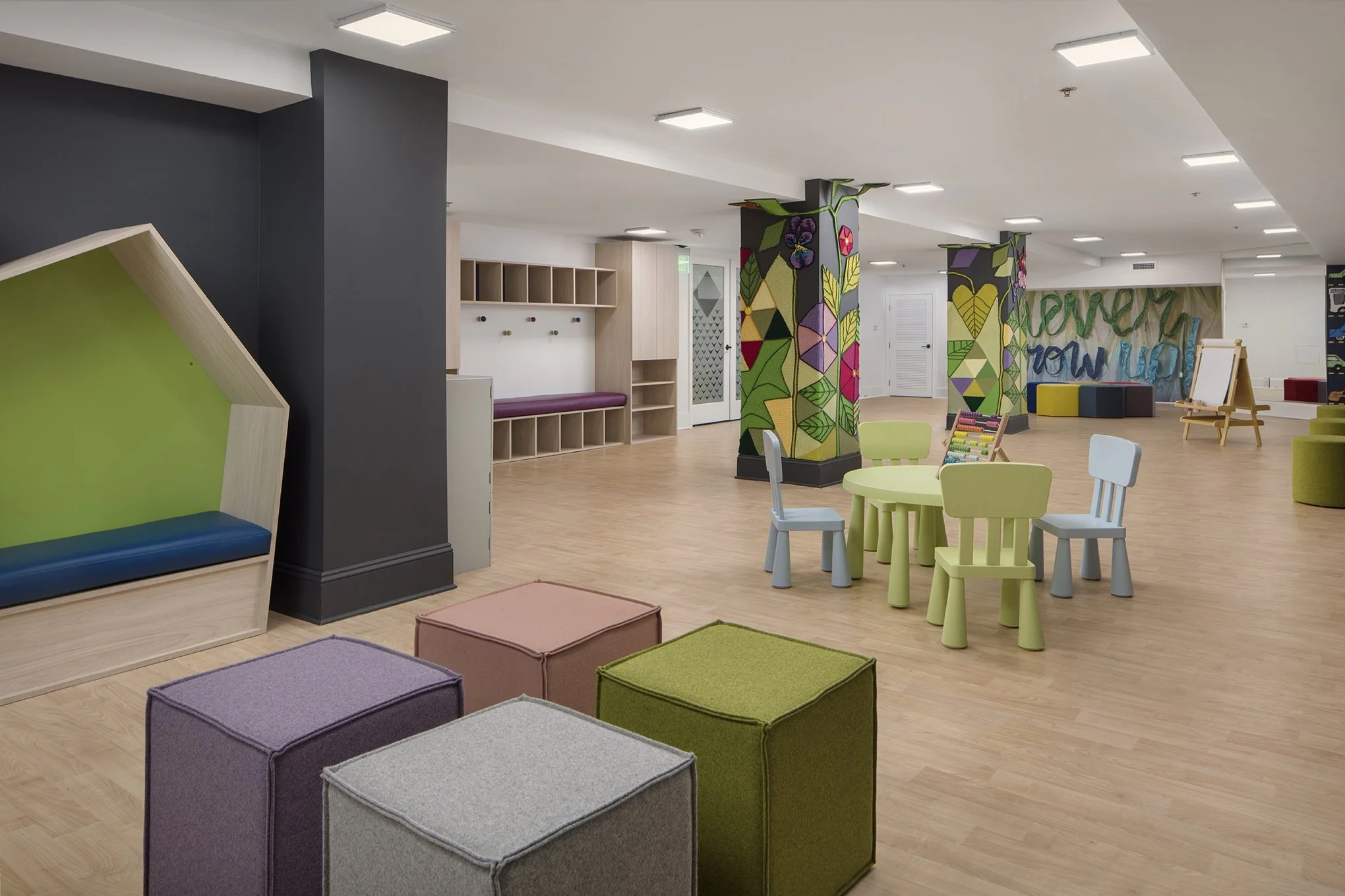 Playroom1+small (1).jpg