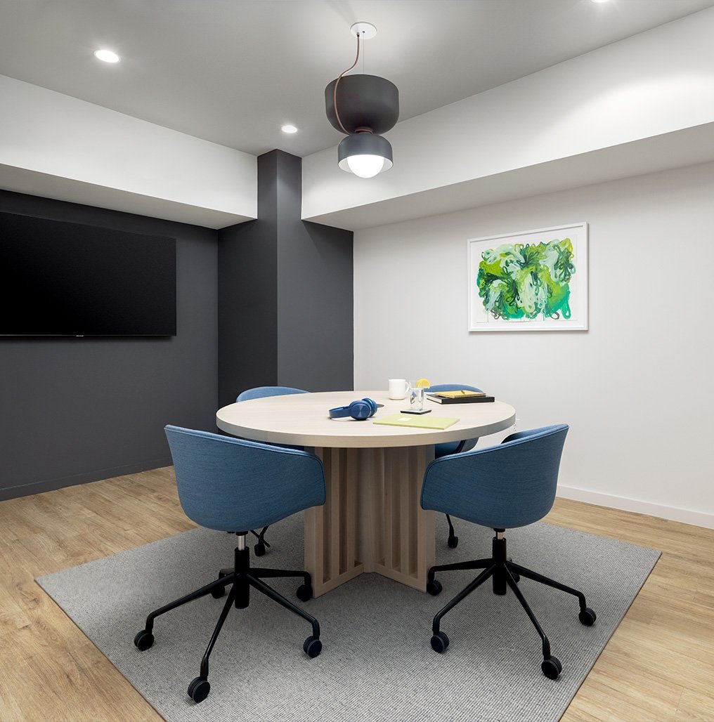 round+conf+room.jpg