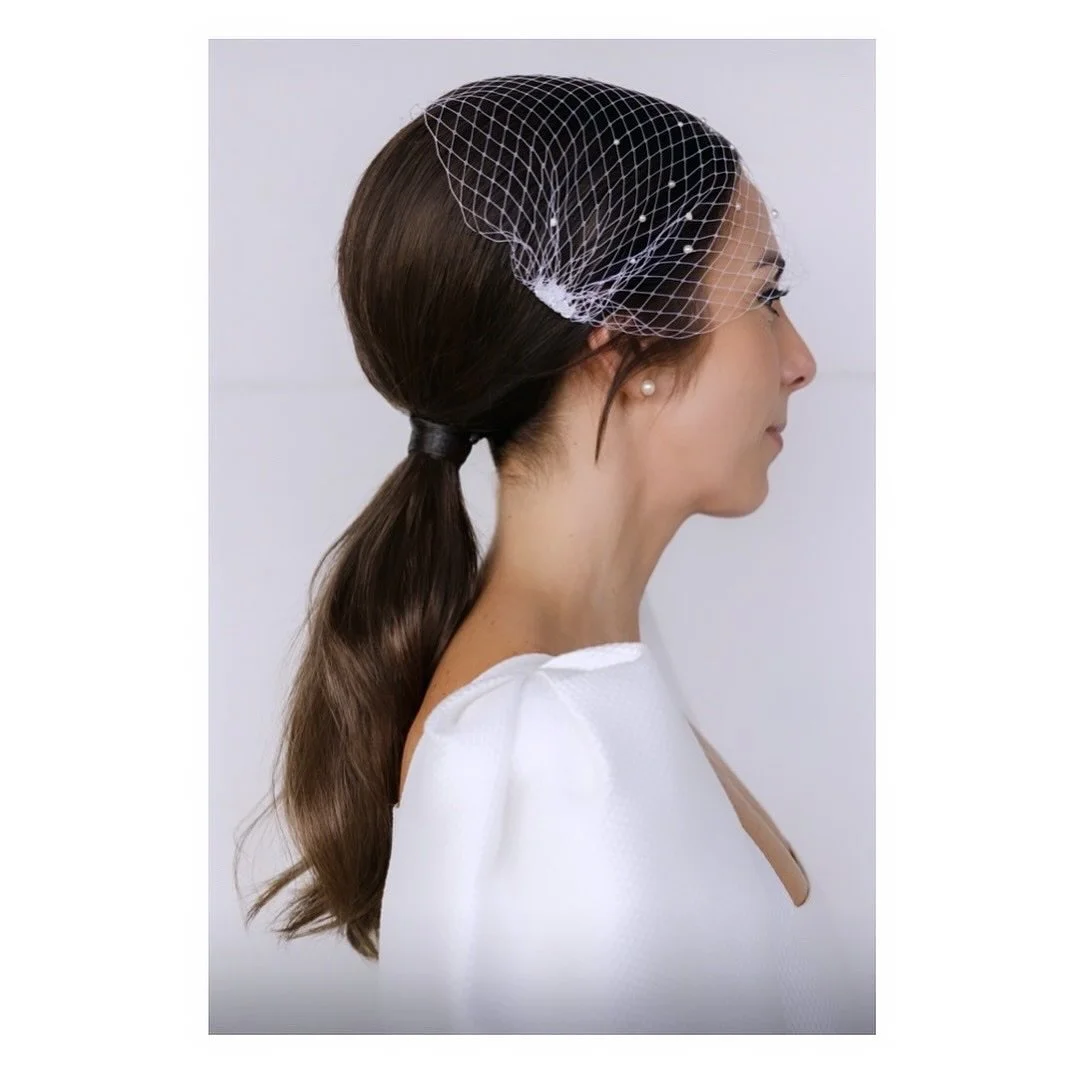 Was such a pleasure doing your hair on your special day @lari_000 with this cute little 60s inspo 💒
Hair: @matthew_ashton_stylist
Make-up: @georgiahullmakeup @beautybygeorgiahull
Location: @theargyleinn
Flowers: @porter_hudson
Photographer: @justina