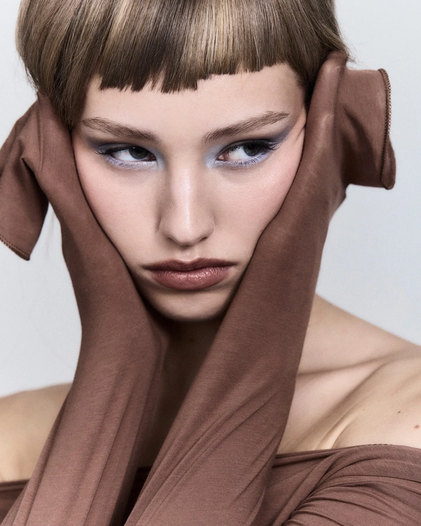 A.P - Ch10 - &lsquo;LOOSE THREADS&rsquo;
Loose threads traces identity in its delicate unraveling, in the quiet shedding of the familiar and the careful stitching of the new. It lives in the space between what is lost and what remains, in fibres that