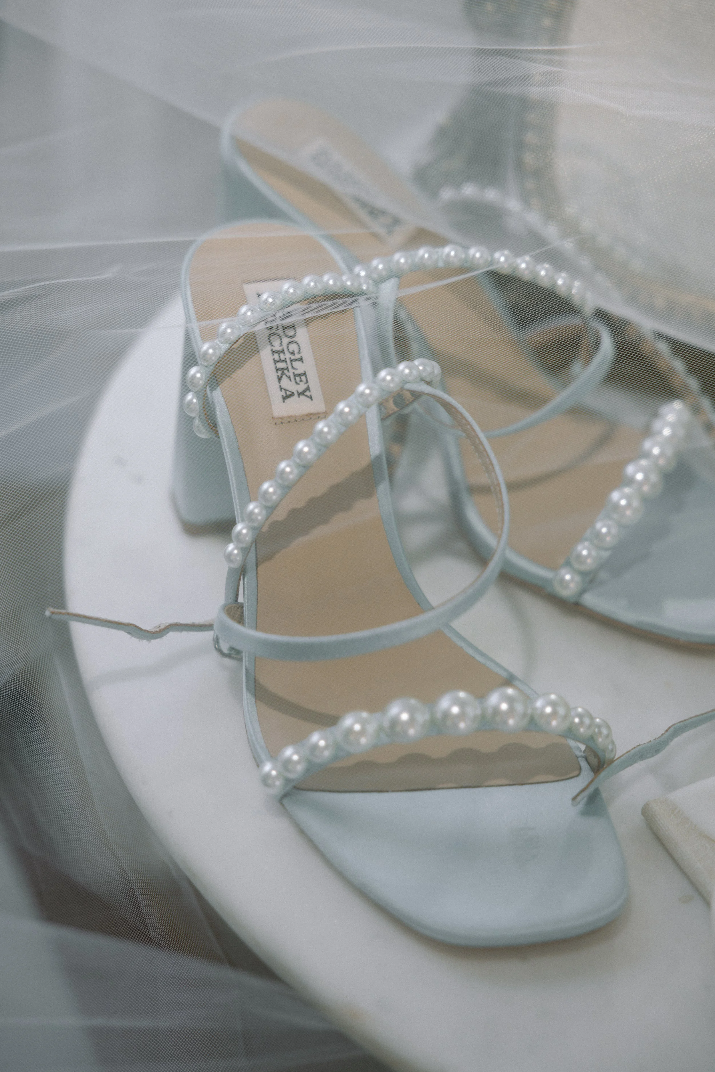 VALE & PABLO GETTING READY-22.jpg