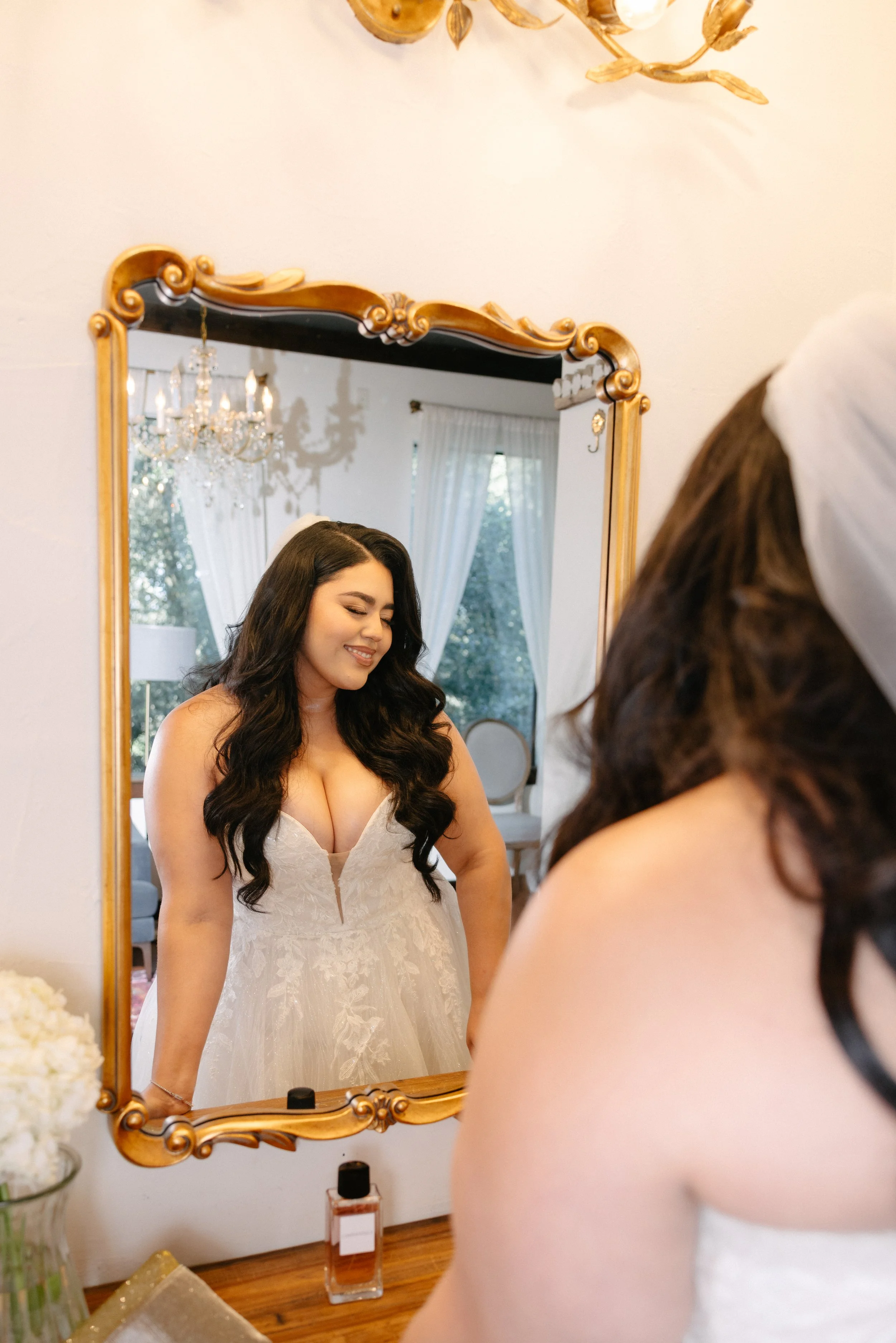 VALE & PABLO GETTING READY-113.jpg