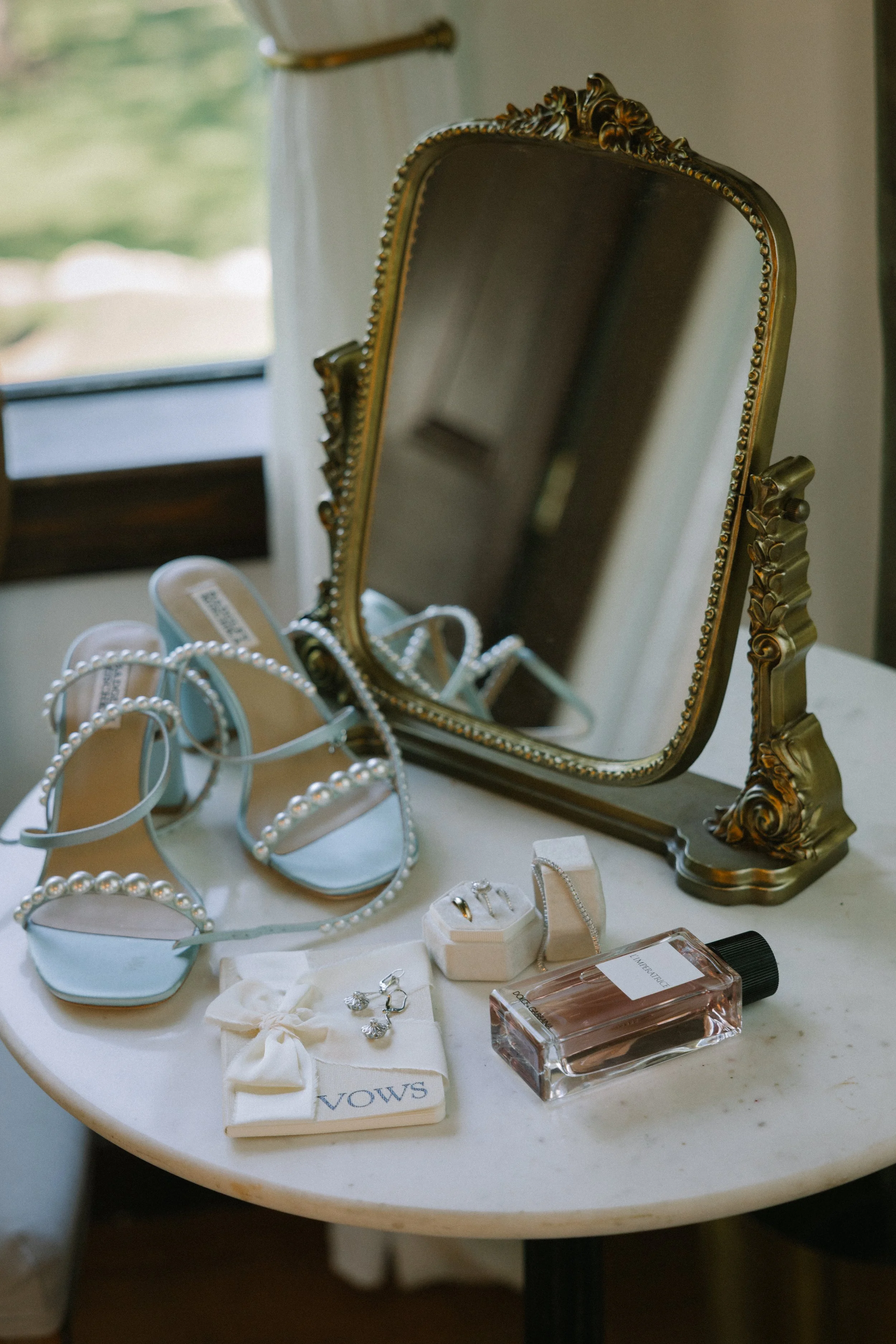 VALE & PABLO GETTING READY-34.jpg