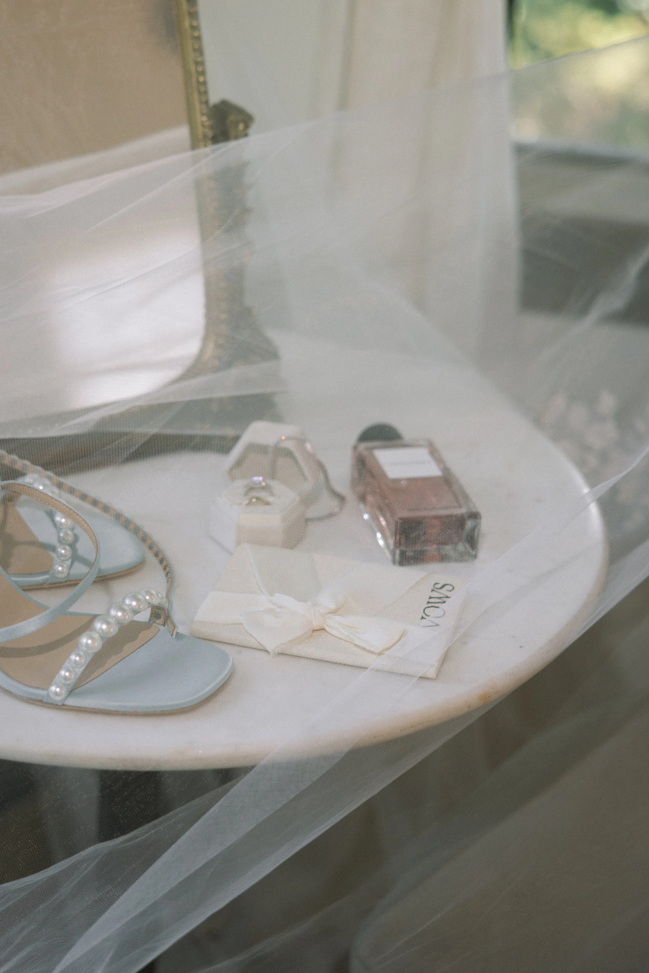 VALE & PABLO GETTING READY-20.jpg