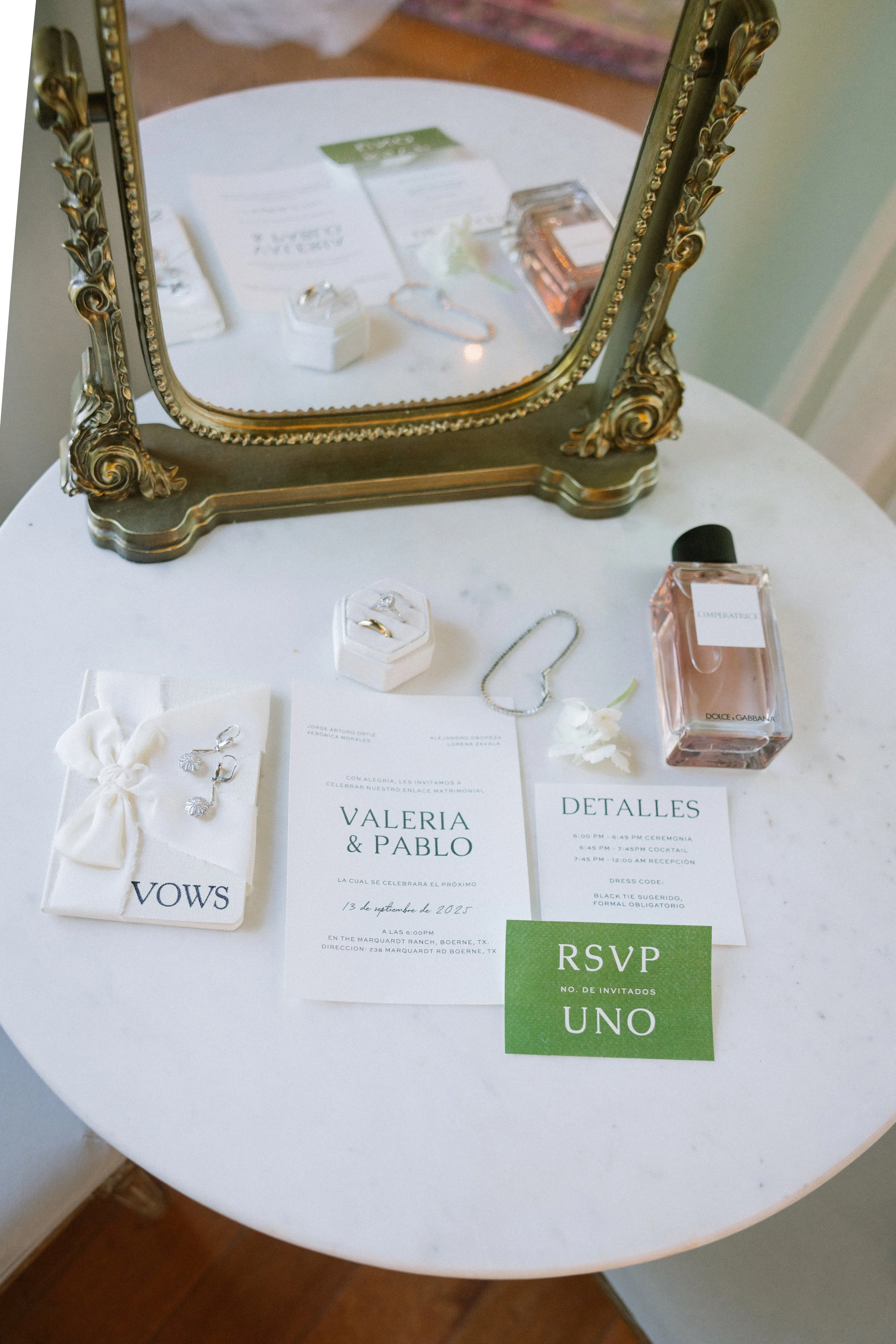 VALE & PABLO GETTING READY-38.jpg