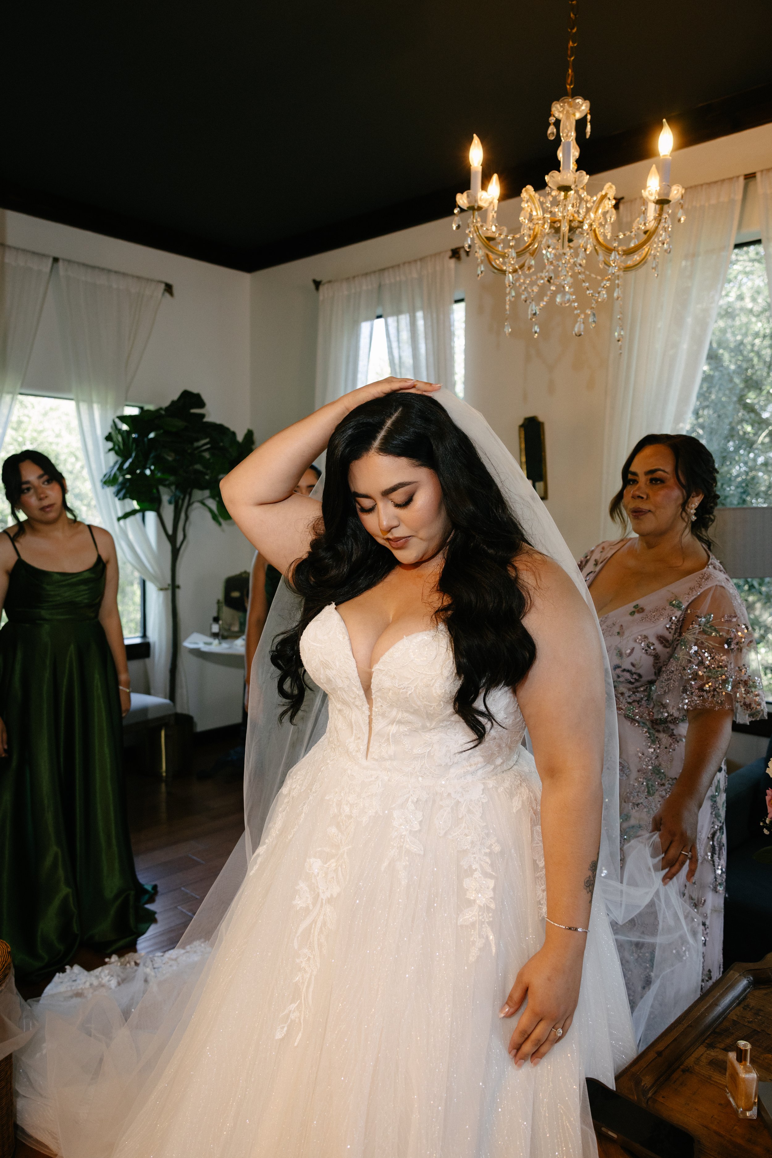 VALE & PABLO GETTING READY-99.jpg